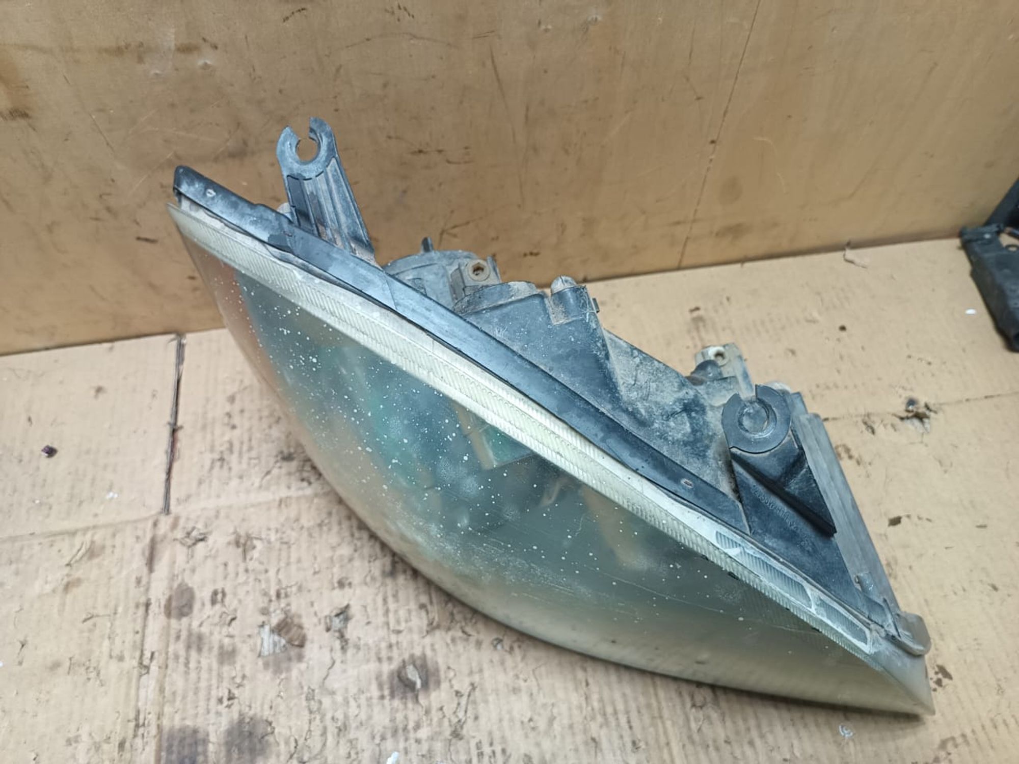 https://ycs.partsauto.market/partsauto-images/thmbs/userImages/d89d66a30f14dbad161fb7a986aa0fe5/part/b6c976e1-2ef0-41e6-af76-7b8d4fe44479_1740641011537.jpg