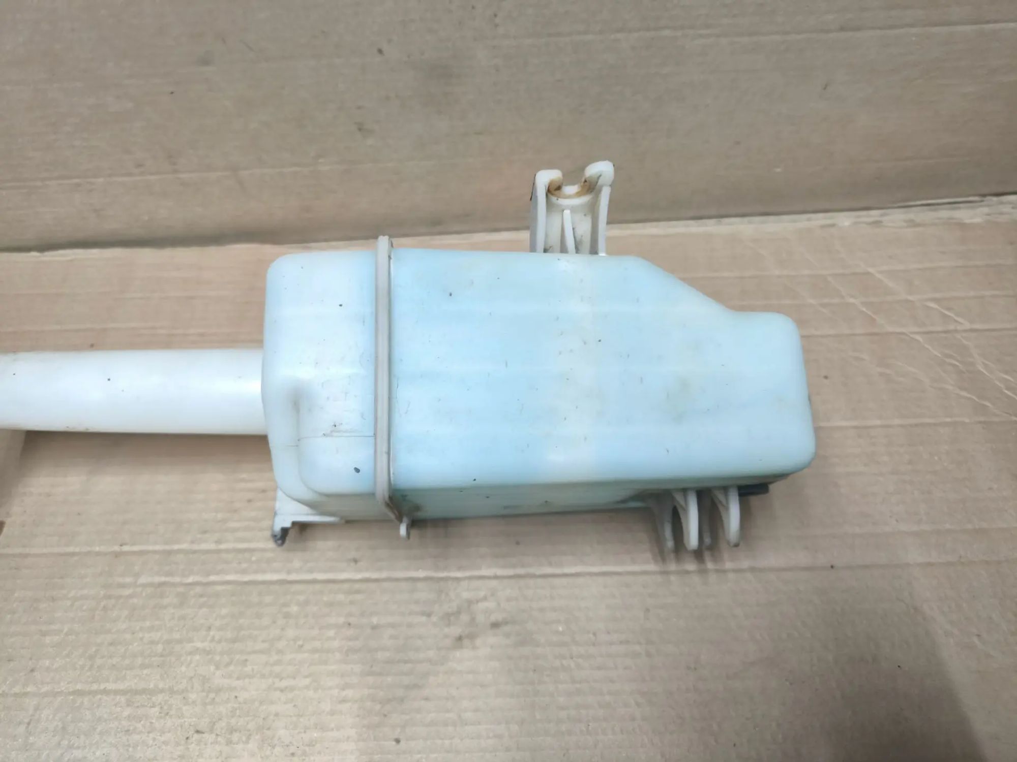 https://ycs.partsauto.market/partsauto-images/thmbs/userImages/d89d66a30f14dbad161fb7a986aa0fe5/part/b6ea082e-b167-424d-95c8-51cabad90f14_1785560301566.jpg