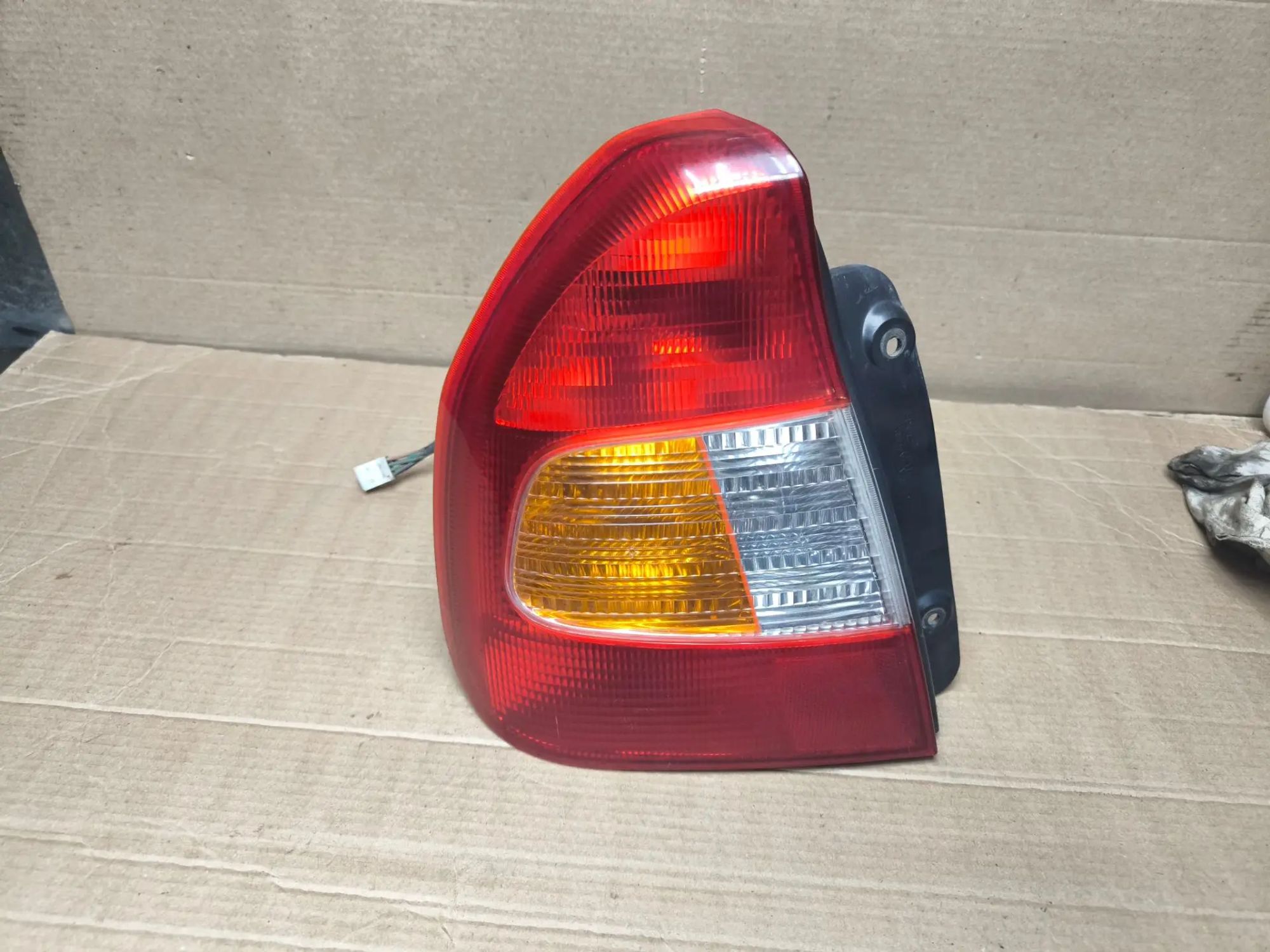 https://ycs.partsauto.market/partsauto-images/thmbs/userImages/d89d66a30f14dbad161fb7a986aa0fe5/part/b78a44c2-9723-4a70-8454-dcc019f7295d_1785247121454.jpg