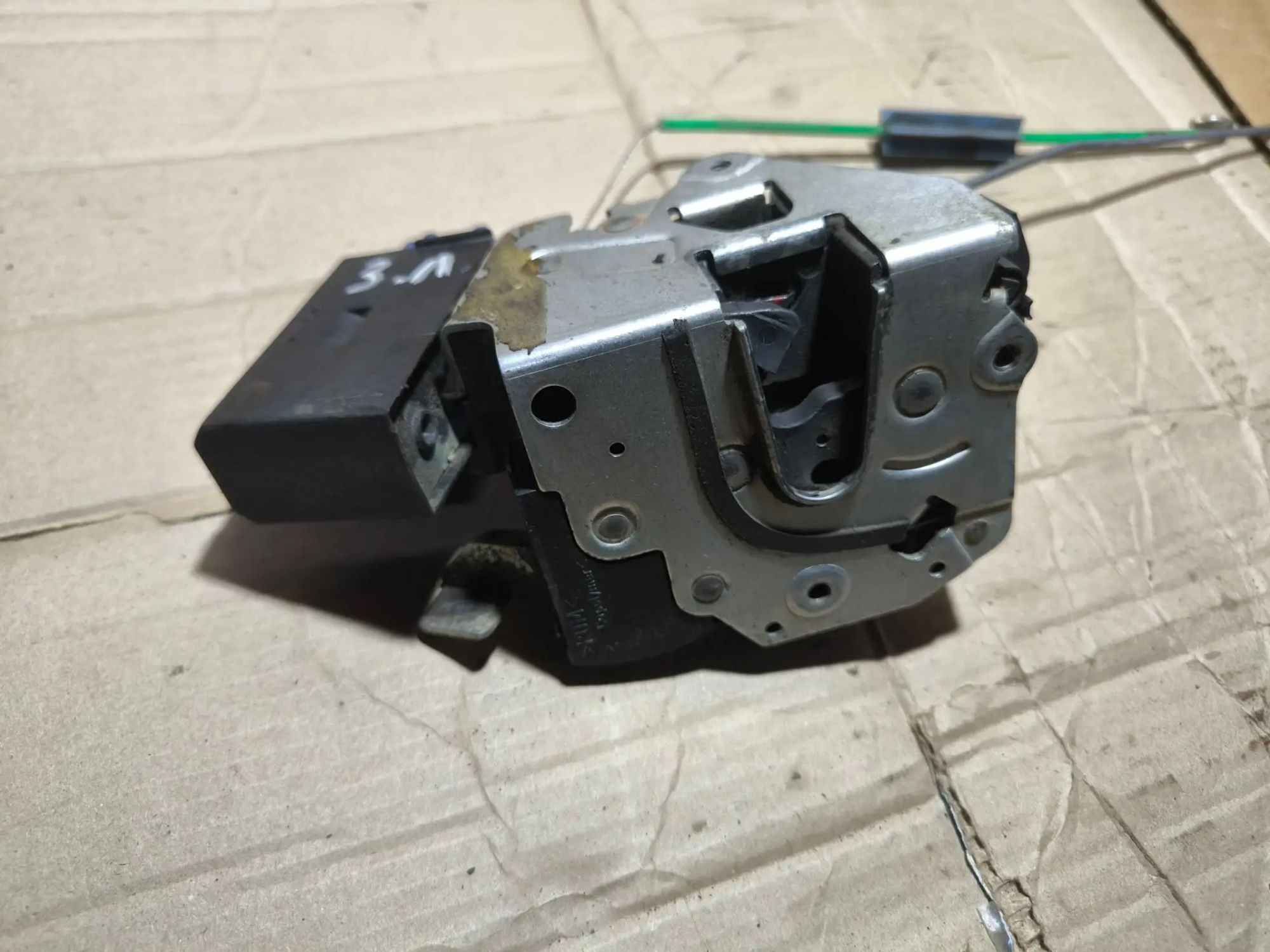 https://ycs.partsauto.market/partsauto-images/thmbs/userImages/d89d66a30f14dbad161fb7a986aa0fe5/part/b8ae6248-2ee5-4df6-8450-7a3e1108fd88_1782880559270.jpg