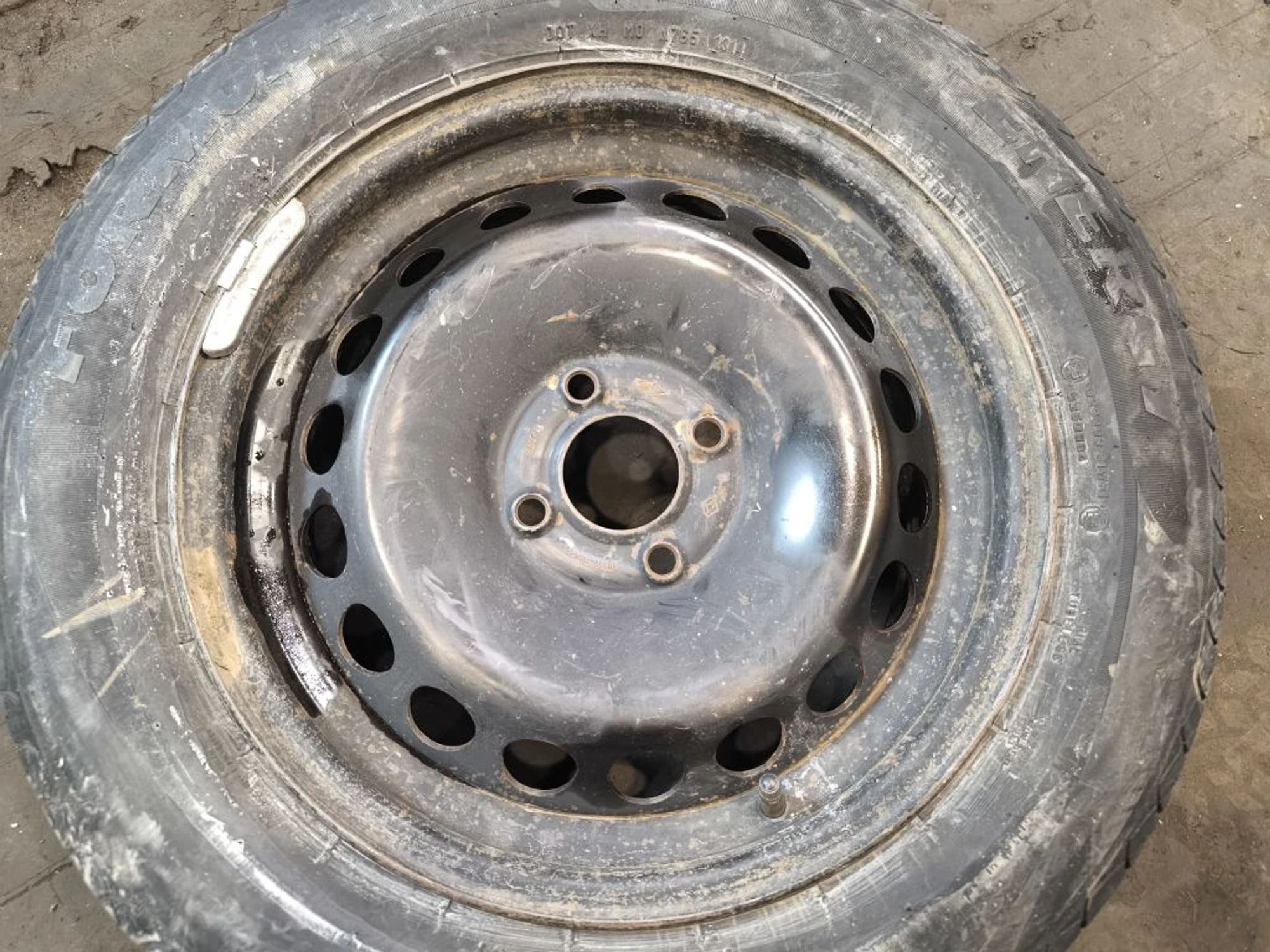 https://ycs.partsauto.market/partsauto-images/thmbs/userImages/d89d66a30f14dbad161fb7a986aa0fe5/part/b97f6122-3de7-41ae-9054-7b363ee334f0_1778494097497.jpg