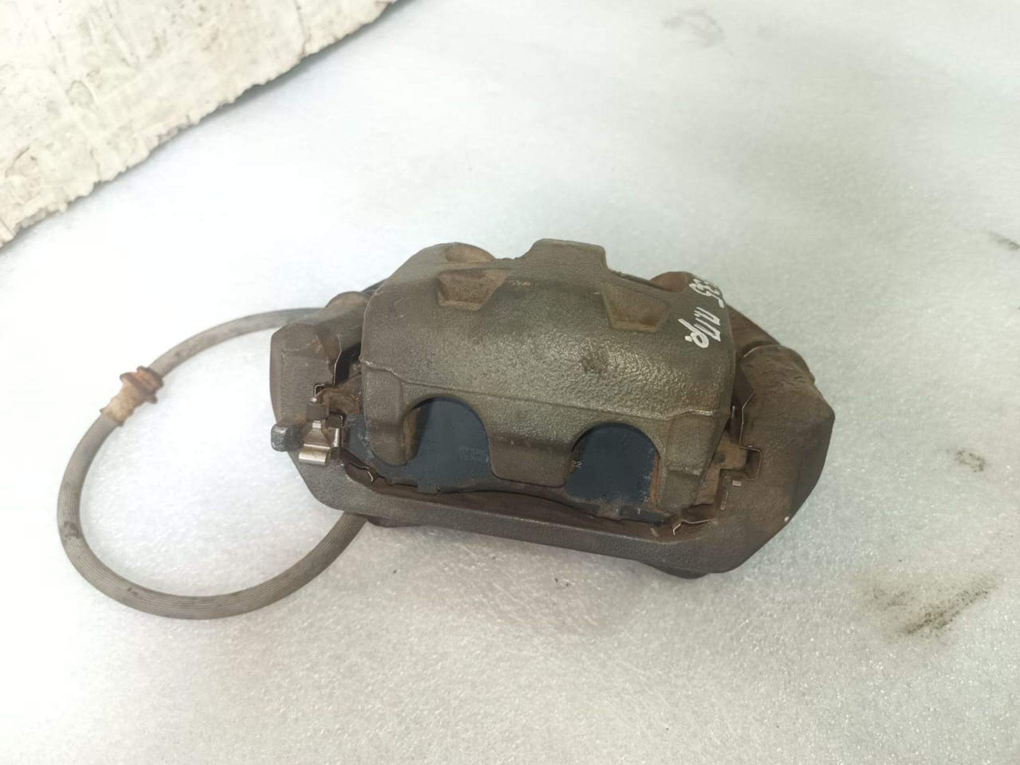https://ycs.partsauto.market/partsauto-images/thmbs/userImages/d89d66a30f14dbad161fb7a986aa0fe5/part/bb54b347-605e-40c6-99b2-9d5fffafc36f_1743577062895.jpg