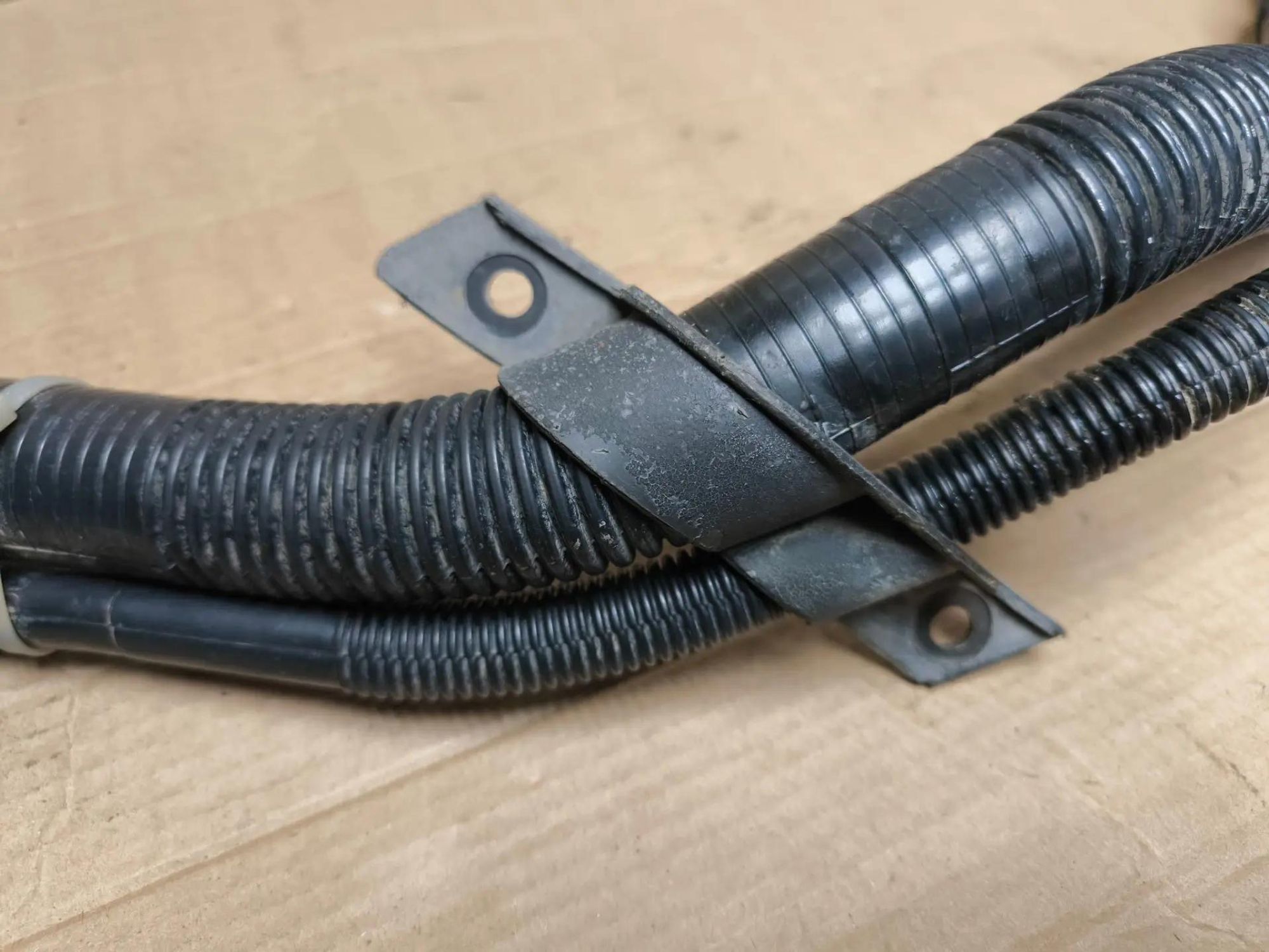 https://ycs.partsauto.market/partsauto-images/thmbs/userImages/d89d66a30f14dbad161fb7a986aa0fe5/part/bbd400dc-4186-45a5-8a7f-aefb5747656a_1786975582738.jpg