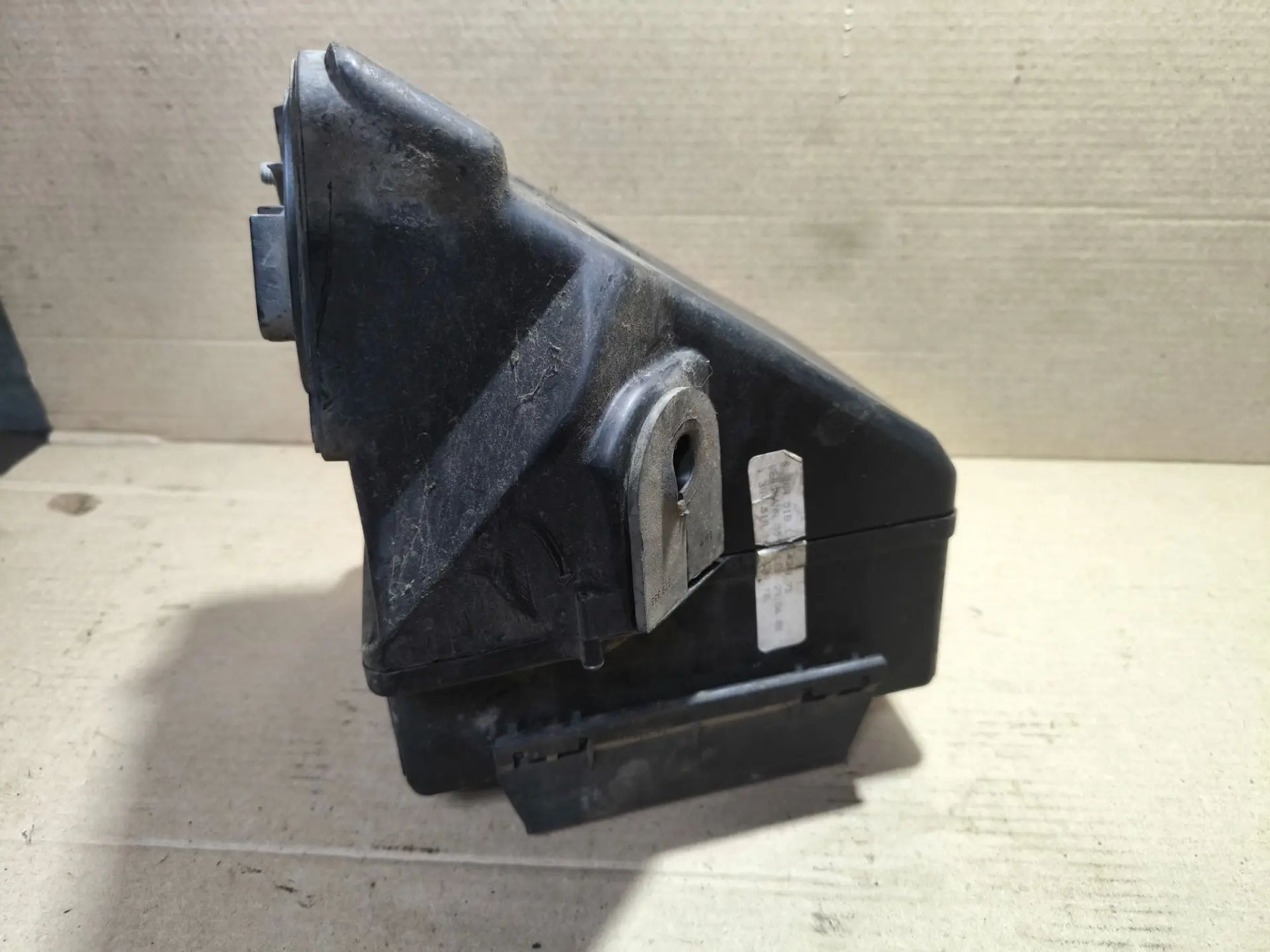https://ycs.partsauto.market/partsauto-images/thmbs/userImages/d89d66a30f14dbad161fb7a986aa0fe5/part/bd20203f-2d7d-4974-82e2-5e8dd194b4da_1783050406638.jpg