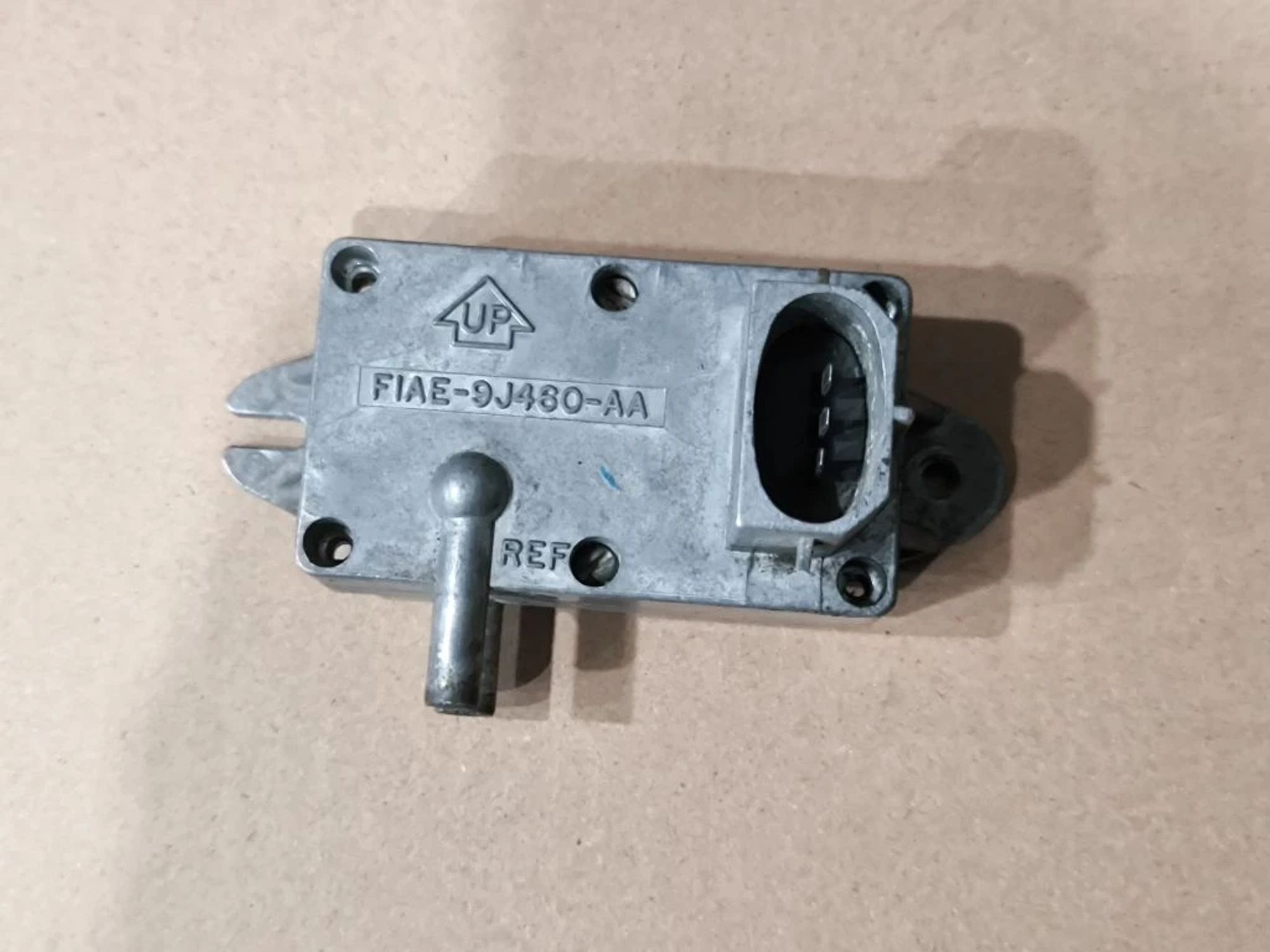https://ycs.partsauto.market/partsauto-images/thmbs/userImages/d89d66a30f14dbad161fb7a986aa0fe5/part/bd2d9469-9fa5-435a-a2e9-beca86fea58f_1776407231530.jpg