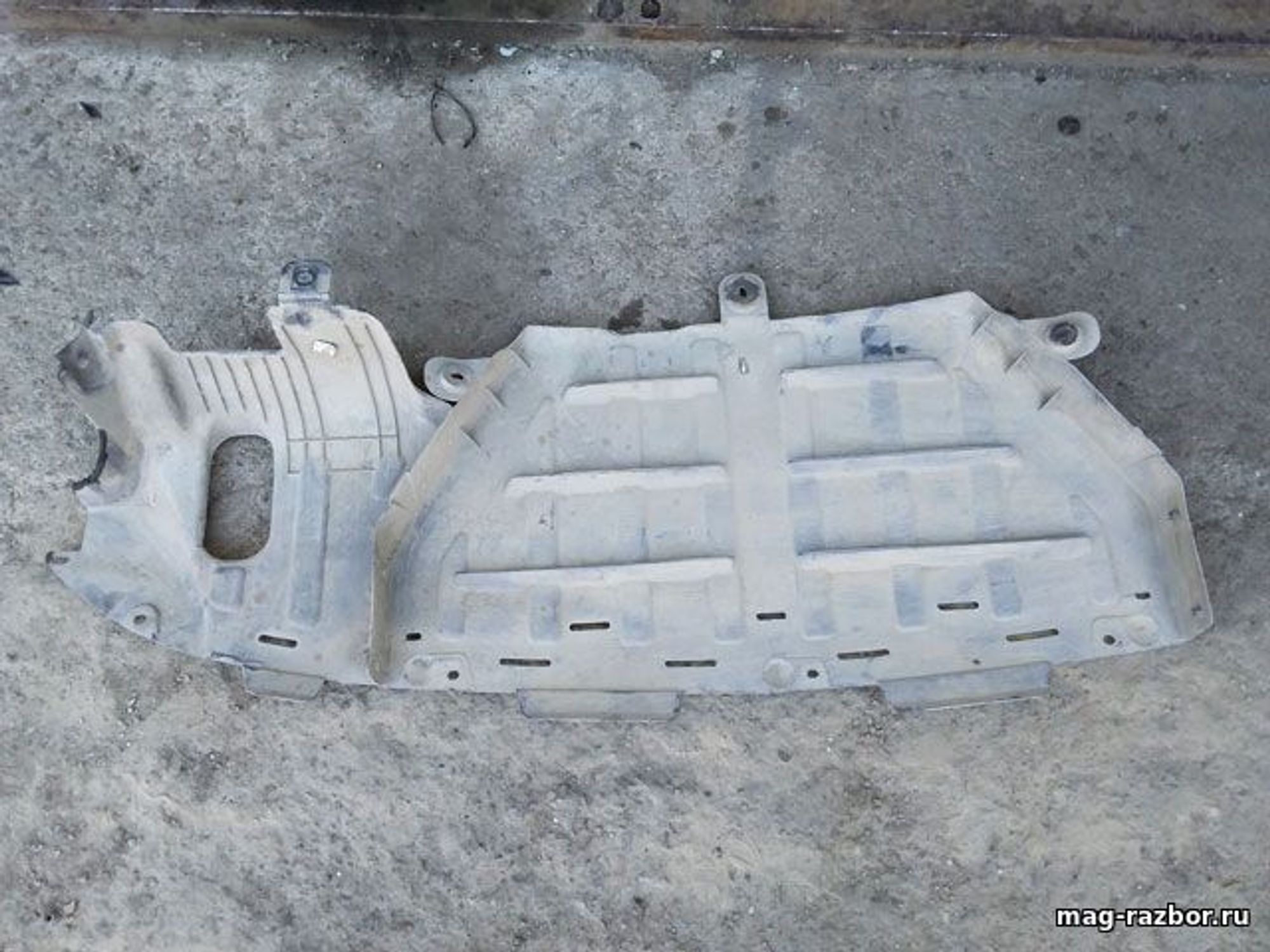 https://ycs.partsauto.market/partsauto-images/thmbs/userImages/d89d66a30f14dbad161fb7a986aa0fe5/part/bf01b8de-0b2a-48fe-9f0e-144632d066ee_1718778594340.jpg