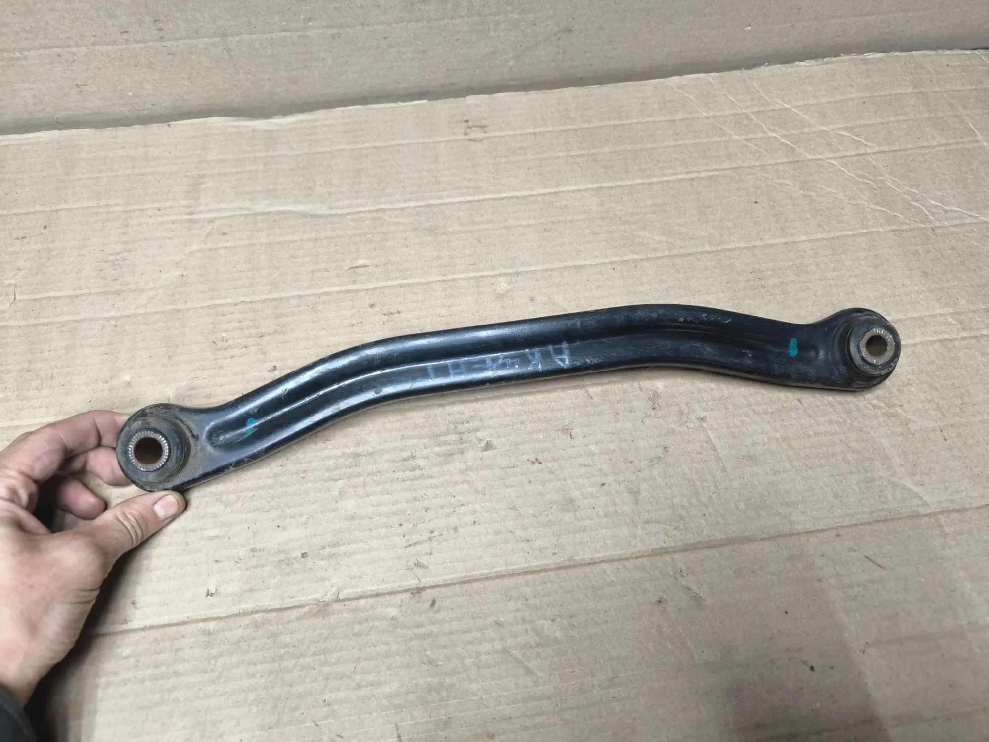 https://ycs.partsauto.market/partsauto-images/thmbs/userImages/d89d66a30f14dbad161fb7a986aa0fe5/part/bfaa8ad9-3783-44d5-b0d2-1d991c8afa69_1786117779810.jpg