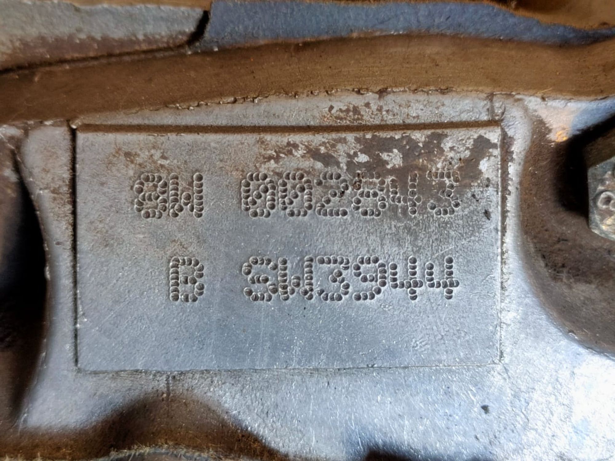 https://ycs.partsauto.market/partsauto-images/thmbs/userImages/d89d66a30f14dbad161fb7a986aa0fe5/part/c033c195-1931-479d-b363-862a059bea01_1718851260577.jpg