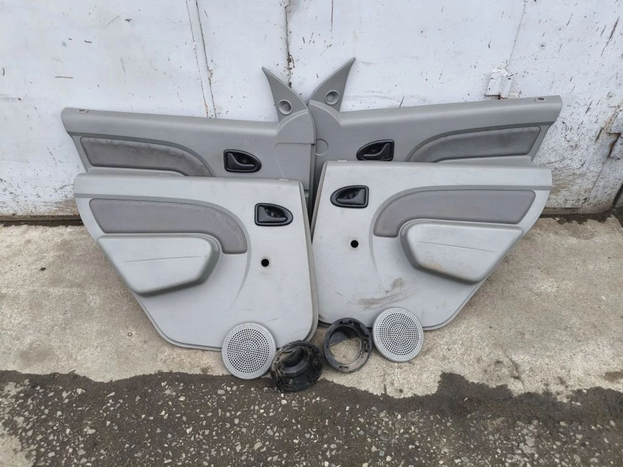 https://ycs.partsauto.market/partsauto-images/thmbs/userImages/d89d66a30f14dbad161fb7a986aa0fe5/part/c26a6b82-f2da-4e7f-a2f9-a5516794d21a_1777881407746.jpg