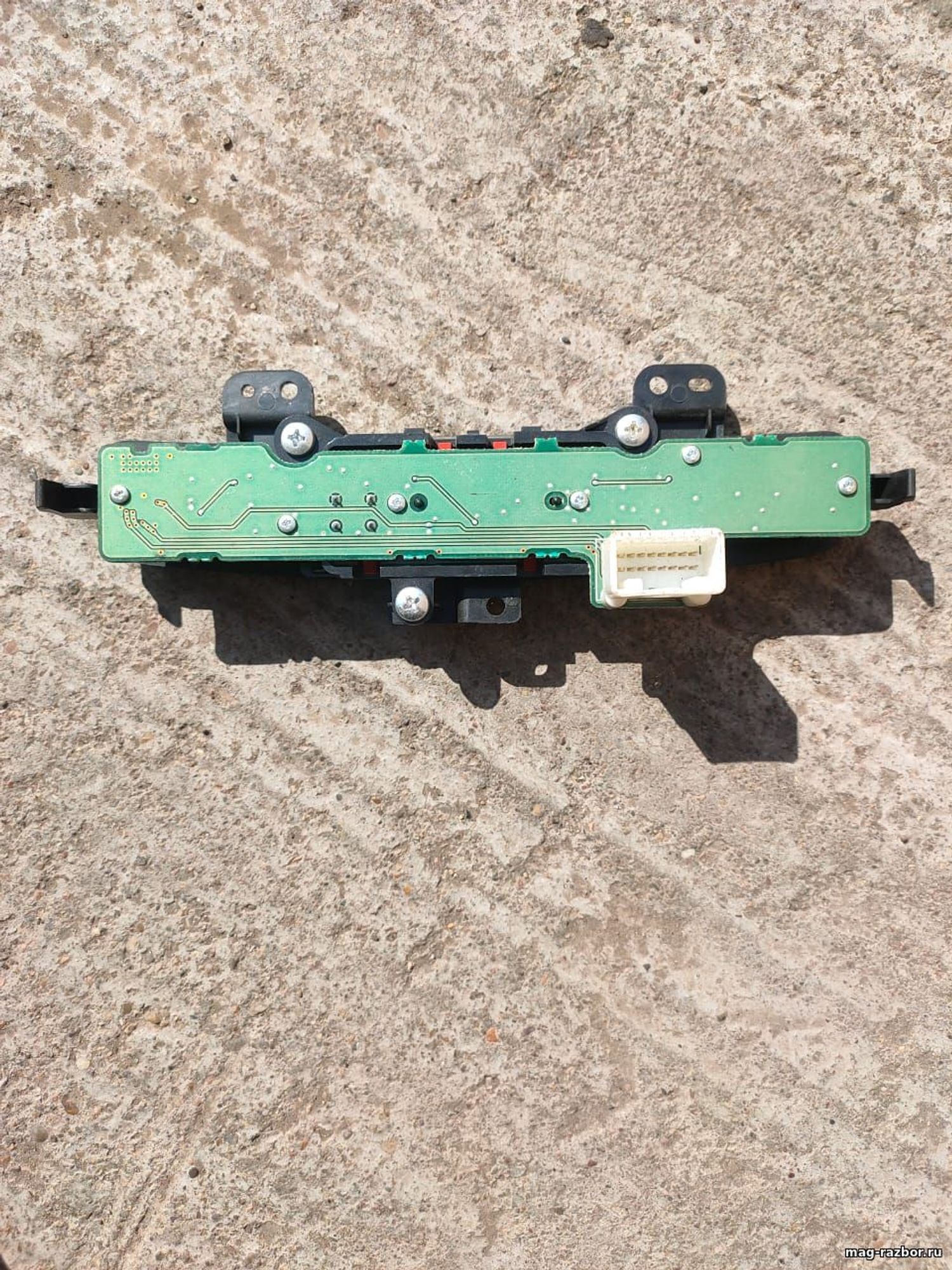 https://ycs.partsauto.market/partsauto-images/thmbs/userImages/d89d66a30f14dbad161fb7a986aa0fe5/part/c38c9c0d-d2bd-4815-83c6-96b36508d4ae_1720515964549.jpg