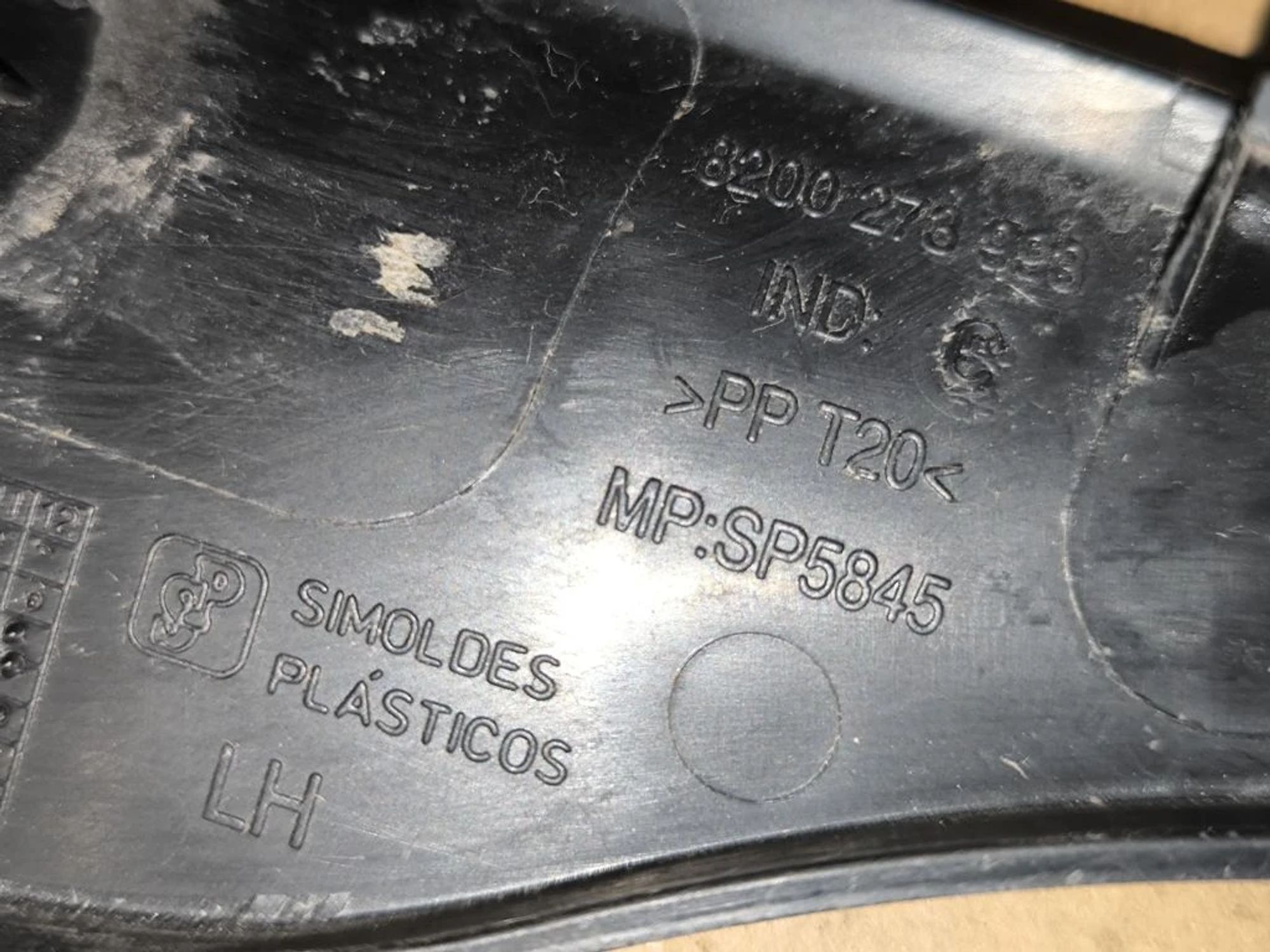 https://ycs.partsauto.market/partsauto-images/thmbs/userImages/d89d66a30f14dbad161fb7a986aa0fe5/part/c4589792-ee2a-45e9-b644-fbb490d90ea2_1777369714351.jpg