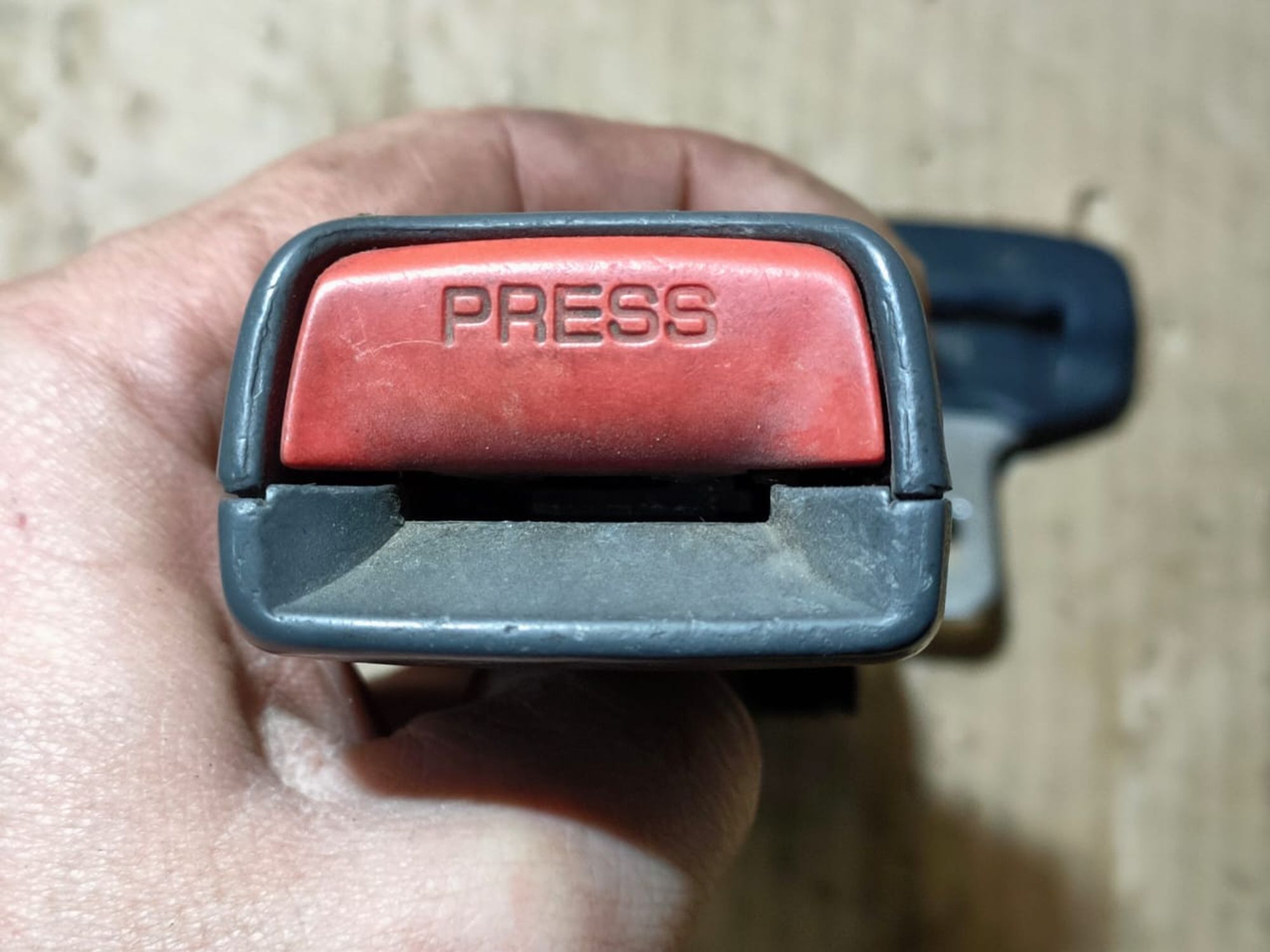 https://ycs.partsauto.market/partsauto-images/thmbs/userImages/d89d66a30f14dbad161fb7a986aa0fe5/part/c45b58f2-1c3b-4690-a802-96d86a91a504_1731058504247.jpg