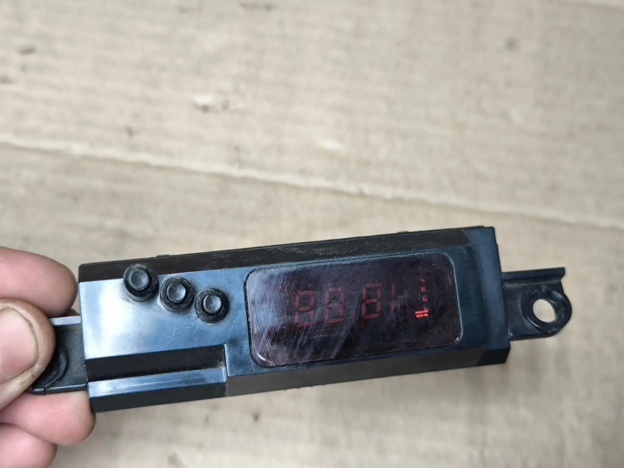 https://ycs.partsauto.market/partsauto-images/thmbs/userImages/d89d66a30f14dbad161fb7a986aa0fe5/part/c4d05a46-5389-4953-8a6c-510aaa9c202d_1786285343870.jpg