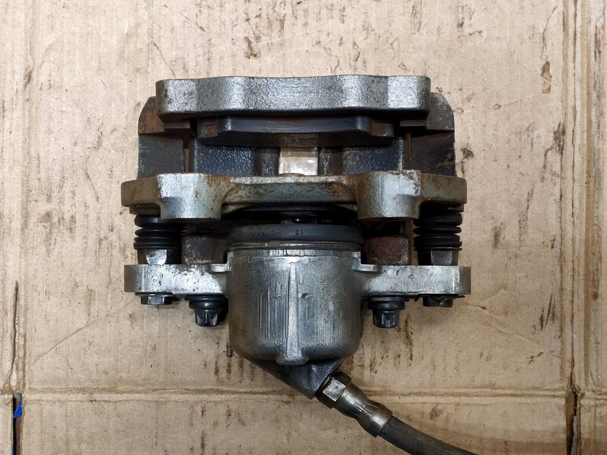 https://ycs.partsauto.market/partsauto-images/thmbs/userImages/d89d66a30f14dbad161fb7a986aa0fe5/part/c61ff064-4c50-4d1f-9310-1cbc79772acf_1743511789260.jpg