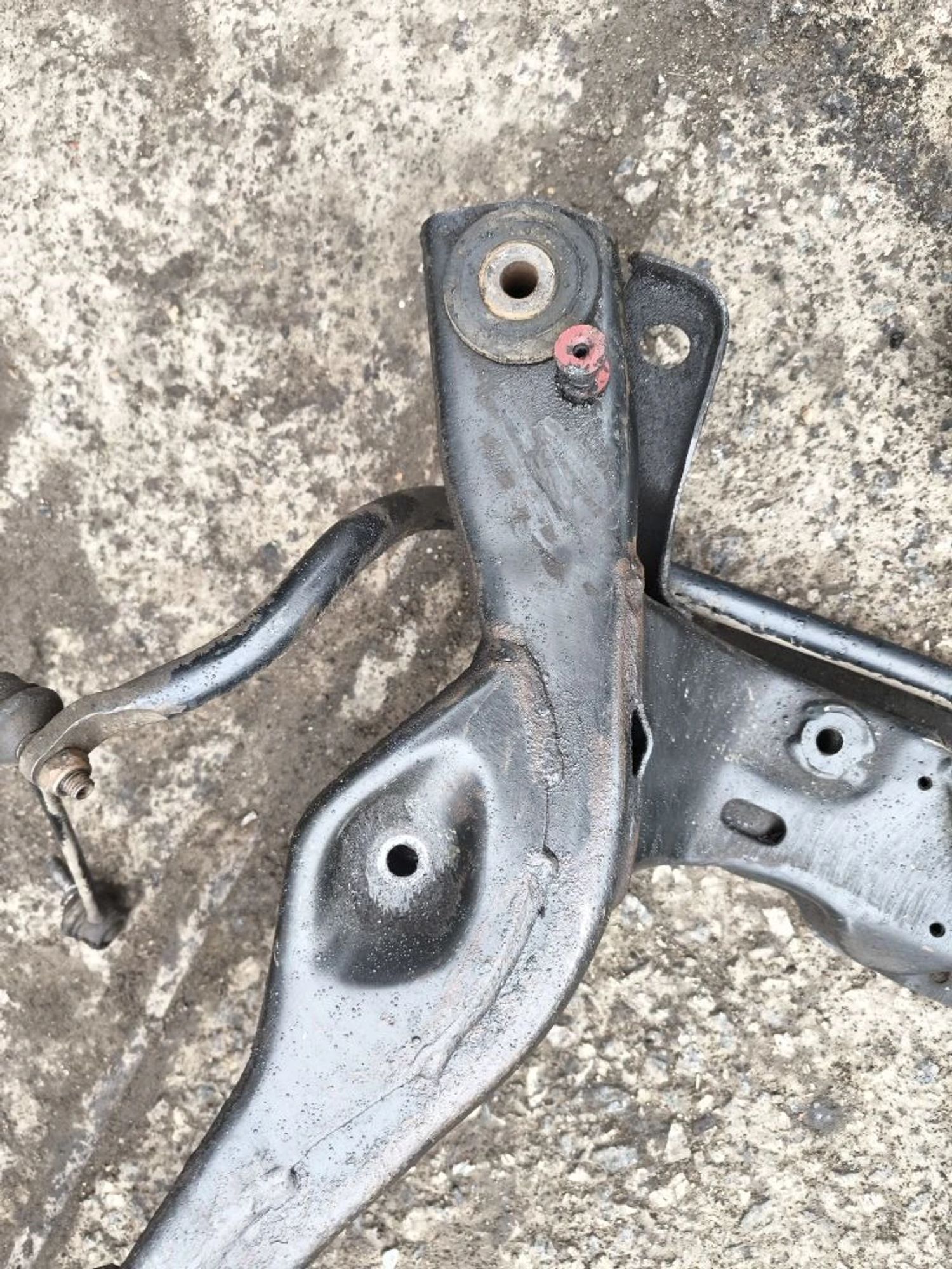 https://ycs.partsauto.market/partsauto-images/thmbs/userImages/d89d66a30f14dbad161fb7a986aa0fe5/part/c794433a-7889-45f5-8b67-1e1b26cd15be_1776937005162.jpg