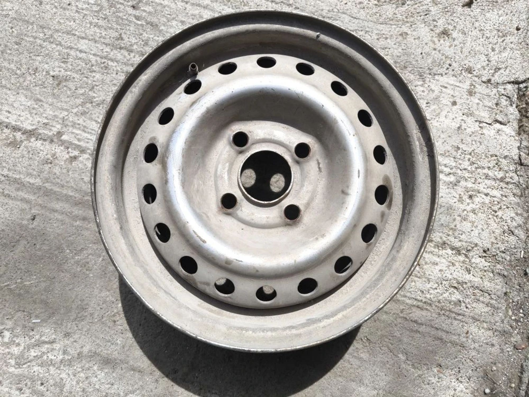https://ycs.partsauto.market/partsauto-images/thmbs/userImages/d89d66a30f14dbad161fb7a986aa0fe5/part/c7bc4407-eef4-4124-b800-075c59303c8b_1778832233536.jpg