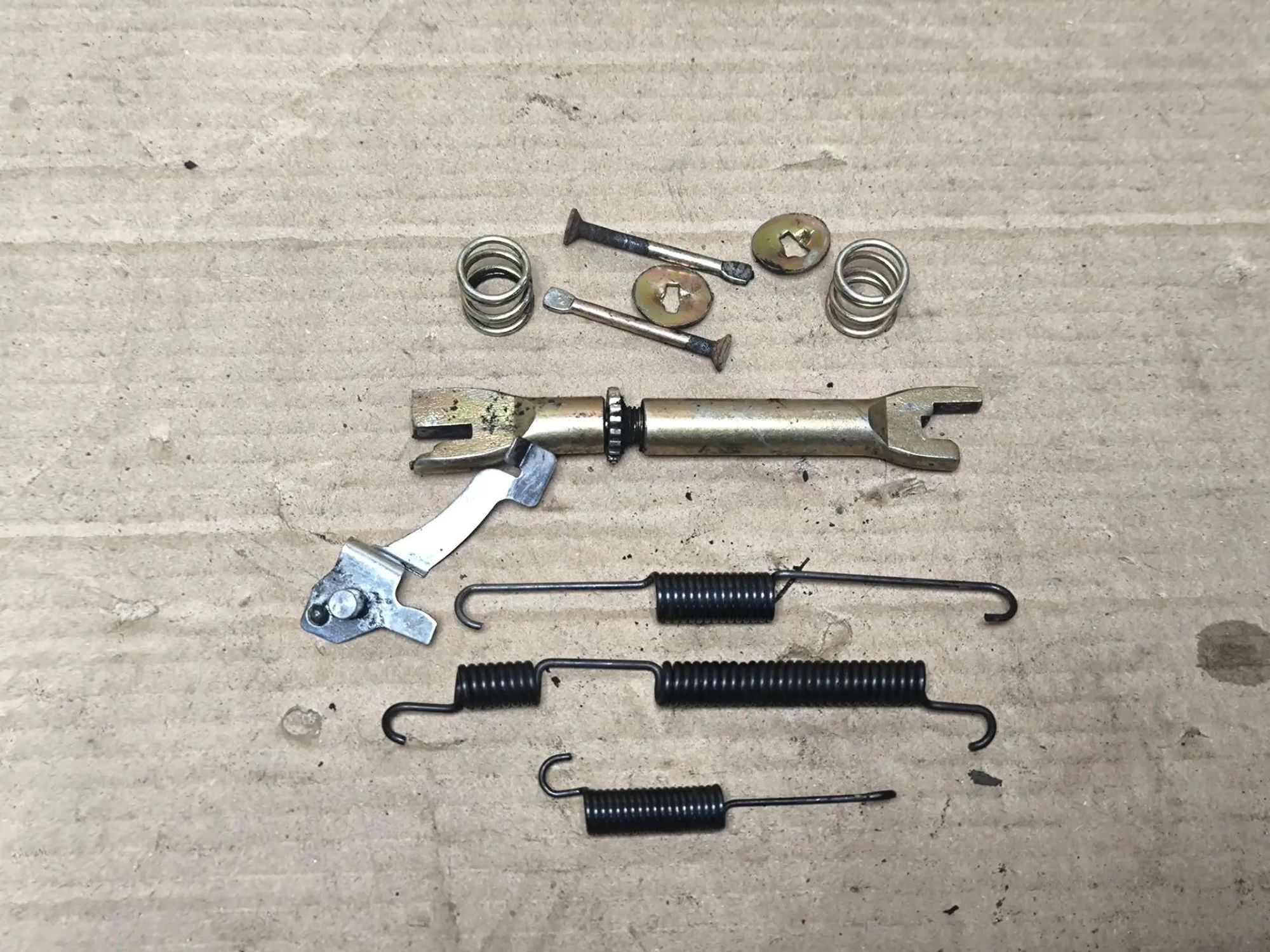 https://ycs.partsauto.market/partsauto-images/thmbs/userImages/d89d66a30f14dbad161fb7a986aa0fe5/part/c954a4a7-d68e-4caf-bb52-7f82eb2ebec6_1786882340231.jpg