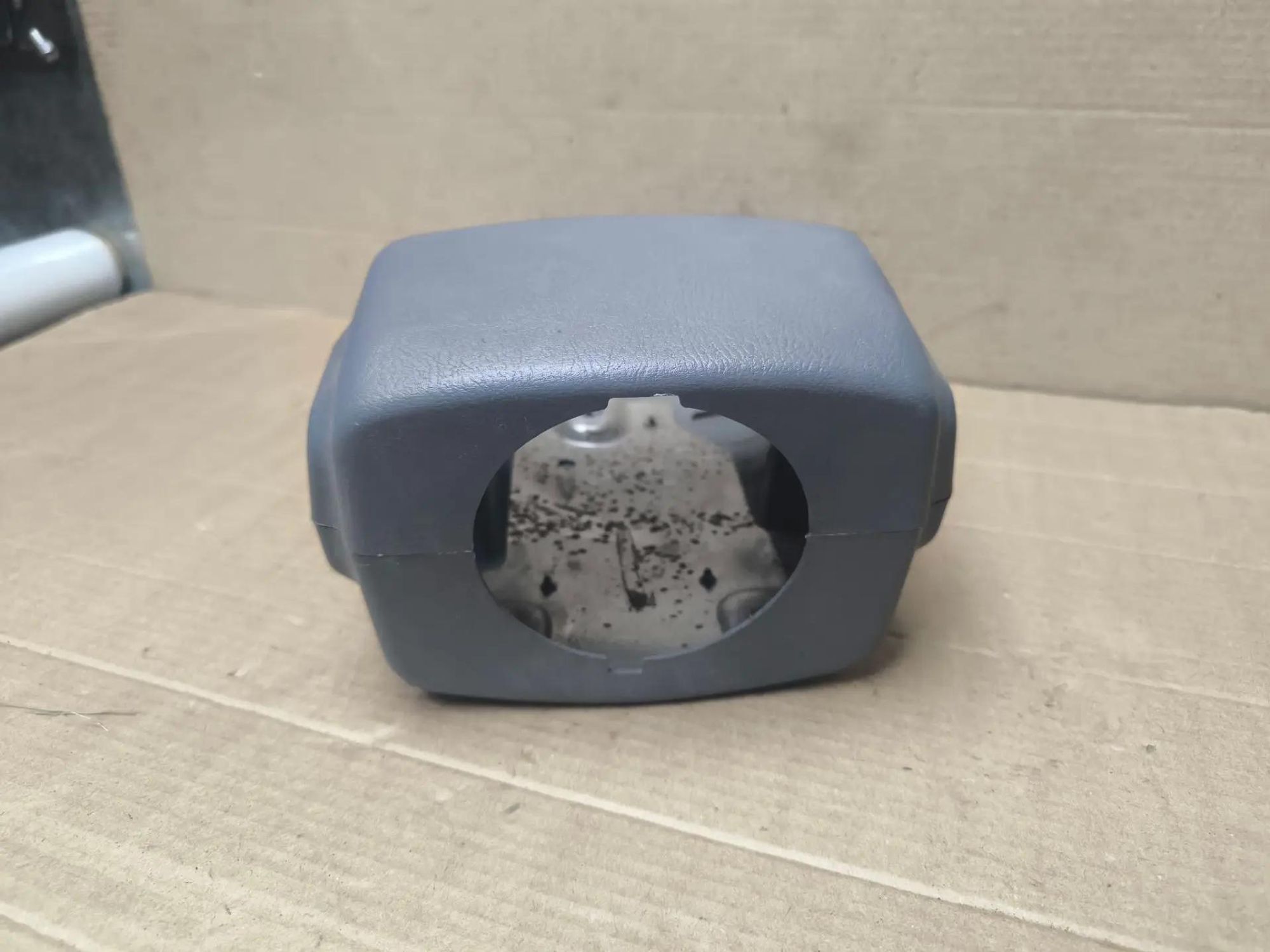 https://ycs.partsauto.market/partsauto-images/thmbs/userImages/d89d66a30f14dbad161fb7a986aa0fe5/part/ca4f7571-f1ba-492c-8320-4f314764509d_1786265148842.jpg