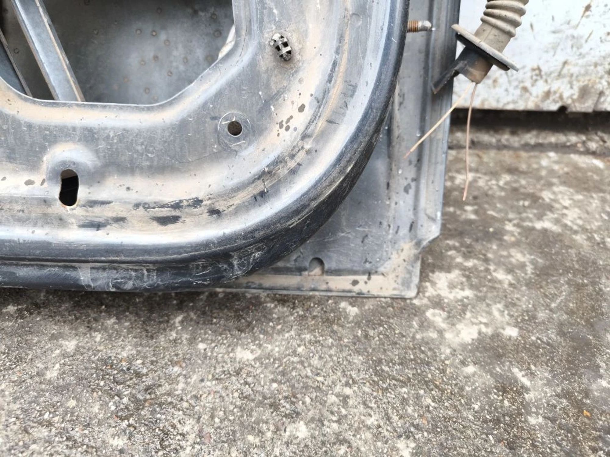 https://ycs.partsauto.market/partsauto-images/thmbs/userImages/d89d66a30f14dbad161fb7a986aa0fe5/part/ca524643-5d4a-438a-a99a-eac0d17c54df_1777793230453.jpg