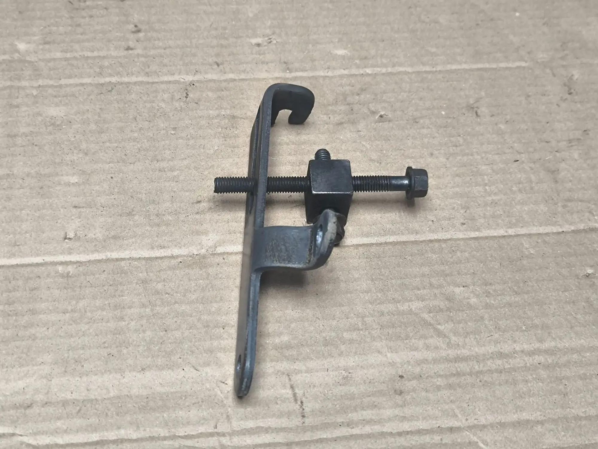 https://ycs.partsauto.market/partsauto-images/thmbs/userImages/d89d66a30f14dbad161fb7a986aa0fe5/part/cb219ff2-cb8b-42cb-bd58-be467f438868_1786264634123.jpg