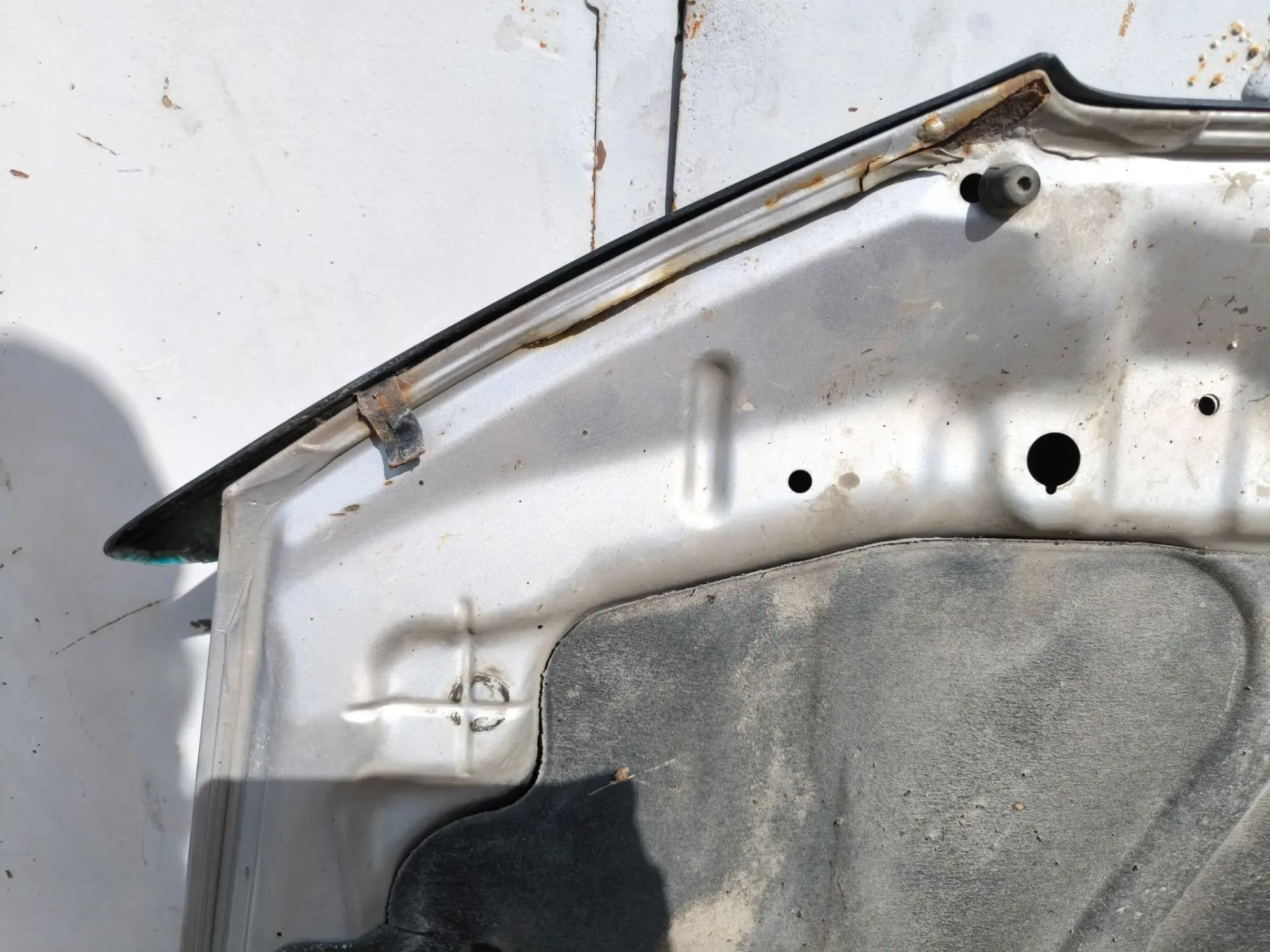 https://ycs.partsauto.market/partsauto-images/thmbs/userImages/d89d66a30f14dbad161fb7a986aa0fe5/part/cb6414d2-48ba-4d66-b4e8-e6037058697e_1784475126151.jpg