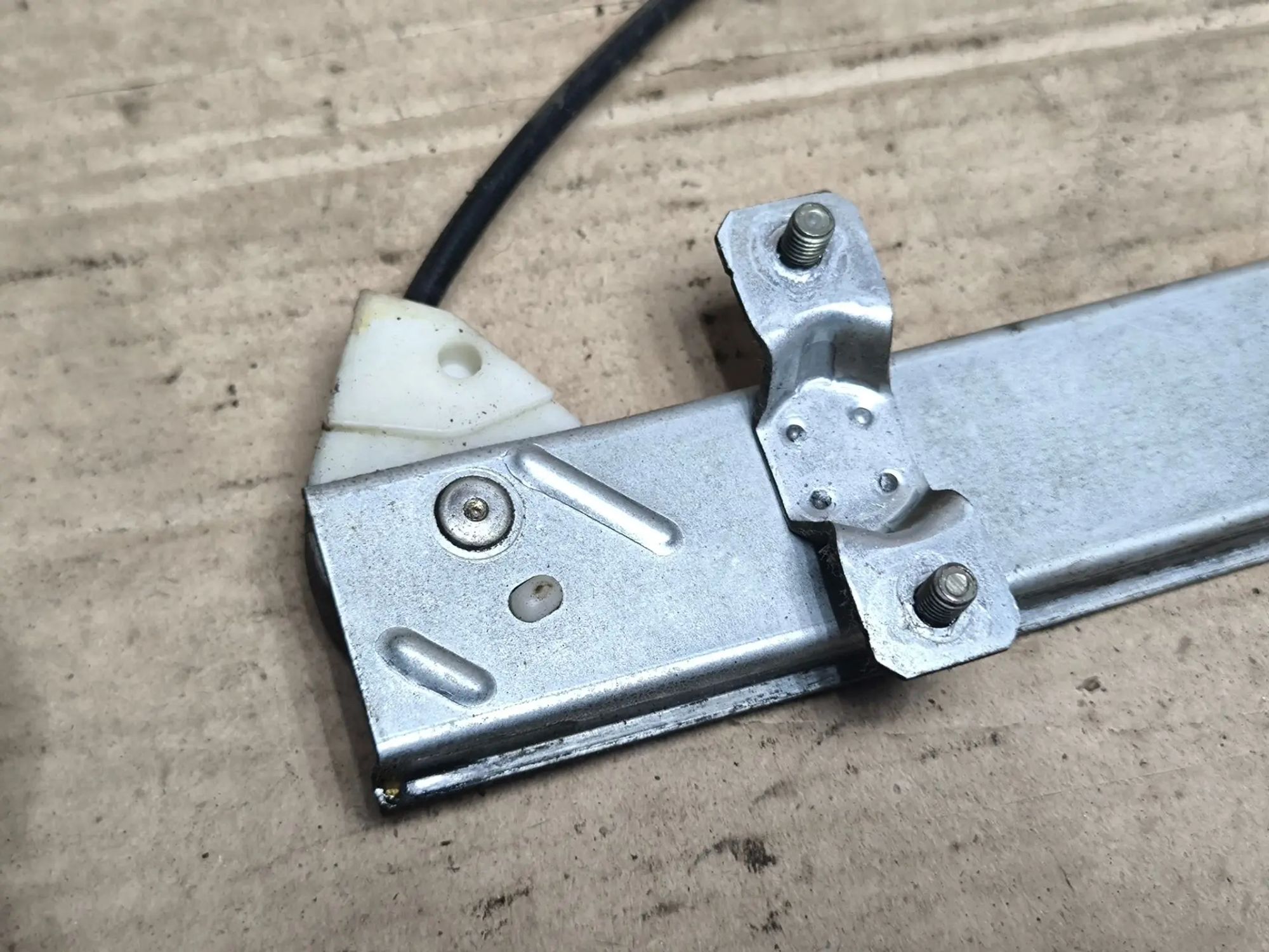 https://ycs.partsauto.market/partsauto-images/thmbs/userImages/d89d66a30f14dbad161fb7a986aa0fe5/part/cb6bd163-4cc8-4ed8-9e0d-e0fd5ccf07a9_1784439134099.jpg