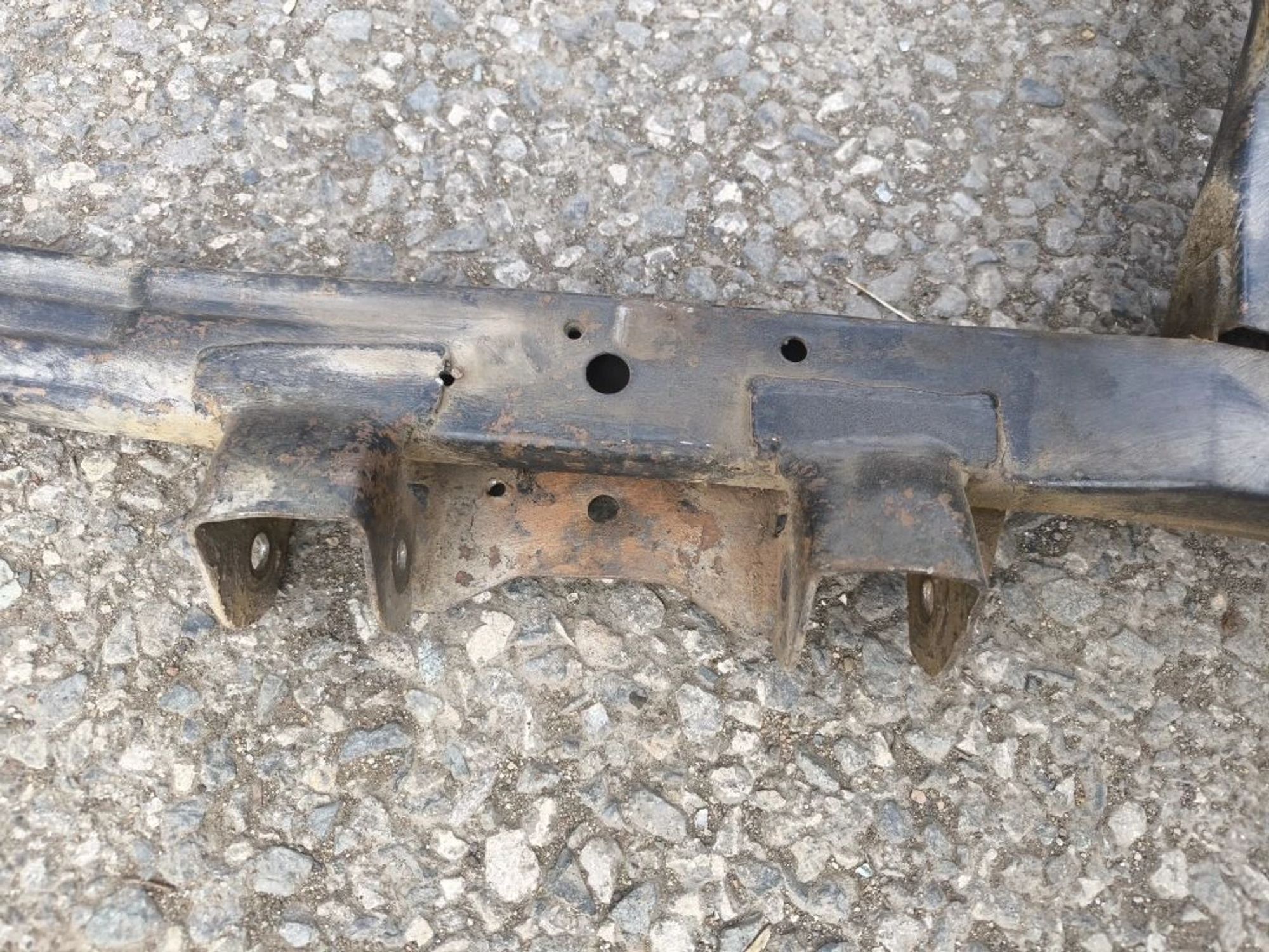 https://ycs.partsauto.market/partsauto-images/thmbs/userImages/d89d66a30f14dbad161fb7a986aa0fe5/part/cb85c9e3-4a5e-40ff-8139-0ad68a55f6d6_1780409005036.jpg
