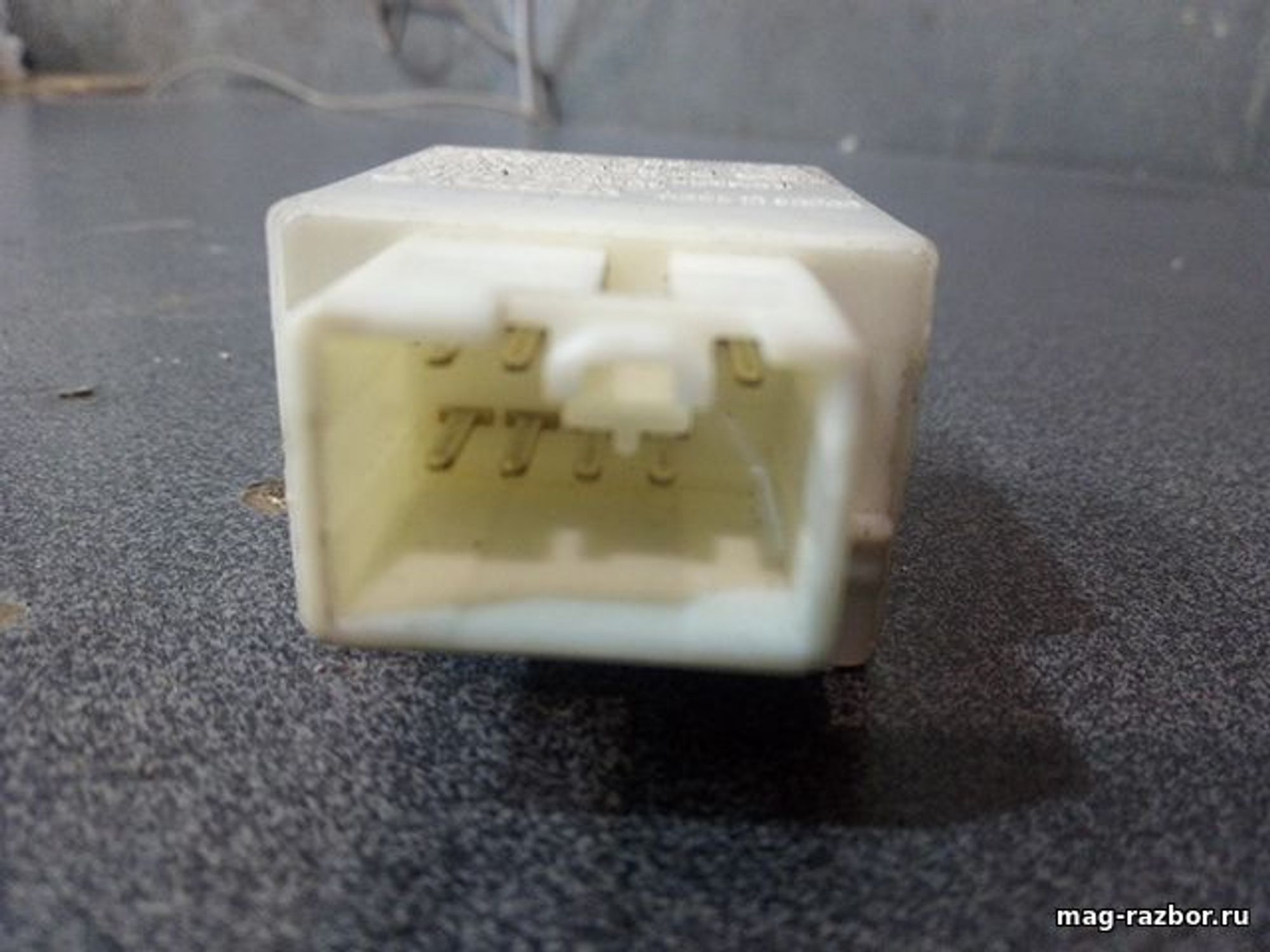 https://ycs.partsauto.market/partsauto-images/thmbs/userImages/d89d66a30f14dbad161fb7a986aa0fe5/part/cc2e1ae8-e037-4669-a1e2-7a220dc461c0_1714721041612.jpg