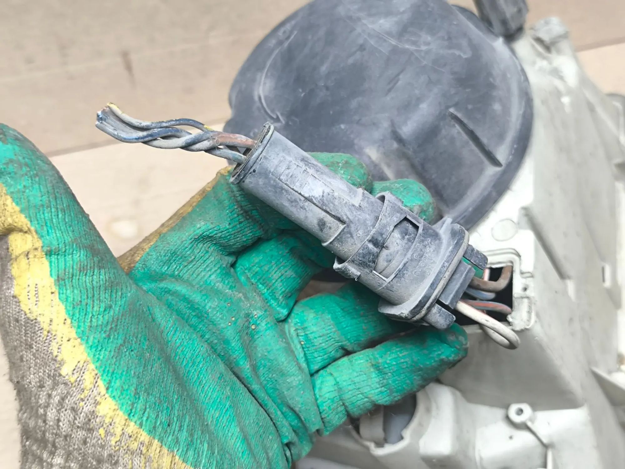 https://ycs.partsauto.market/partsauto-images/thmbs/userImages/d89d66a30f14dbad161fb7a986aa0fe5/part/cc69da11-0f7d-4a62-acef-bfa38324705f_1783856410271.jpg