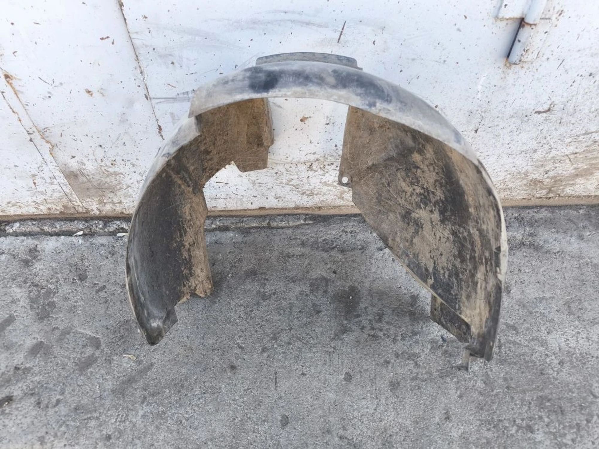 https://ycs.partsauto.market/partsauto-images/thmbs/userImages/d89d66a30f14dbad161fb7a986aa0fe5/part/cd67b113-1dcb-4554-b0fe-5f3b54a204a2_1776405090780.jpg