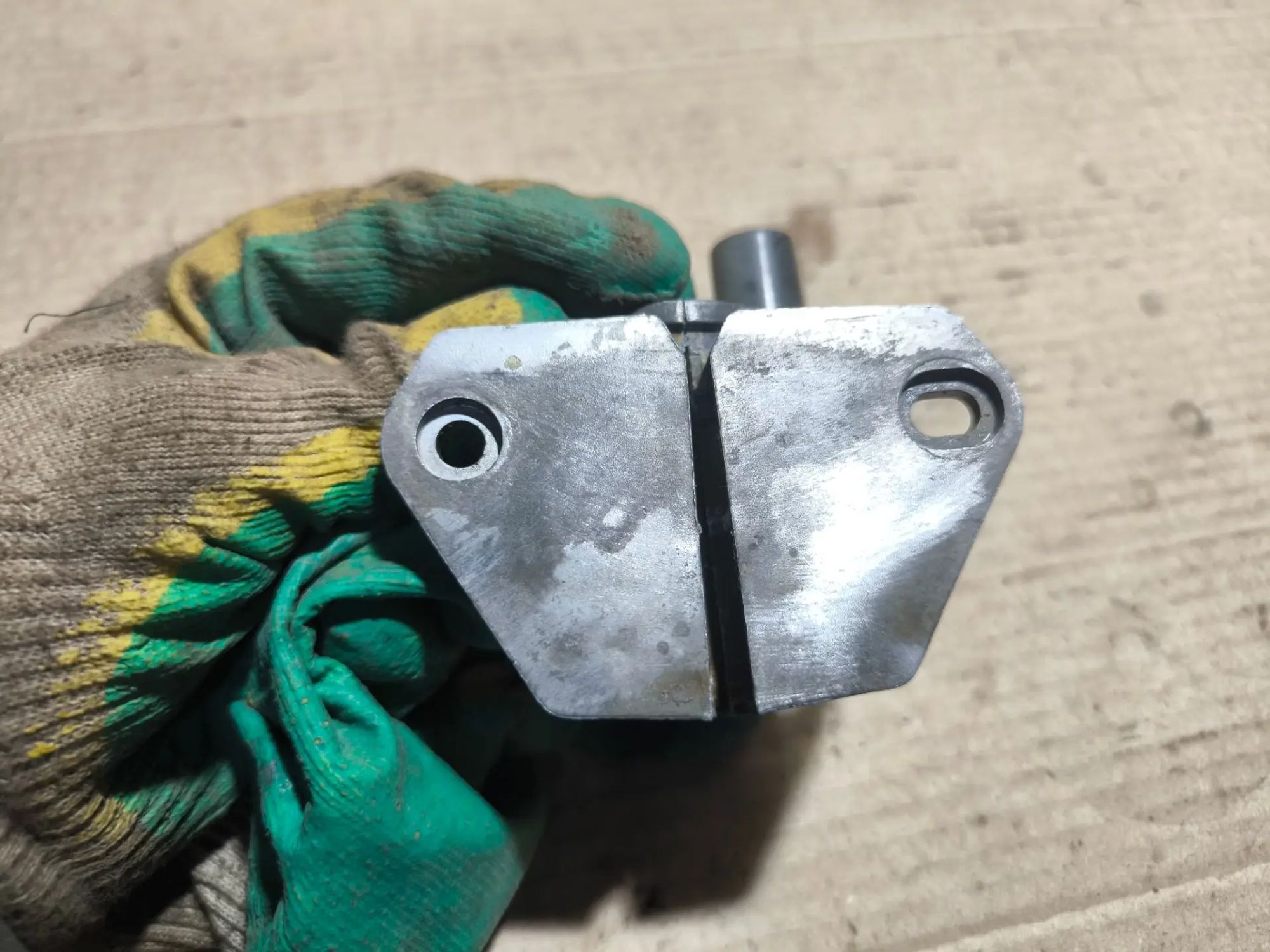 https://ycs.partsauto.market/partsauto-images/thmbs/userImages/d89d66a30f14dbad161fb7a986aa0fe5/part/ce8c8829-1137-4af7-a323-9957c990323a_1781802312019.jpg