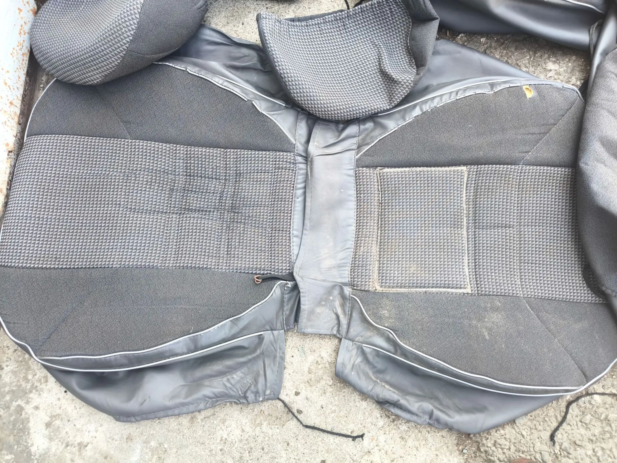 https://ycs.partsauto.market/partsauto-images/thmbs/userImages/d89d66a30f14dbad161fb7a986aa0fe5/part/cedd17d0-2fd6-405f-b9d0-2ec3c36f7452_1785245308098.jpg