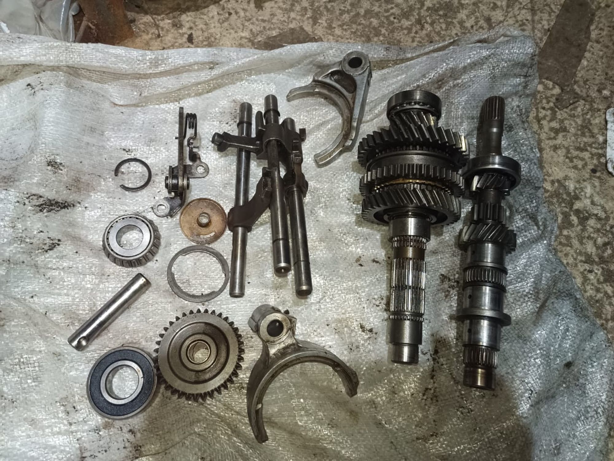 https://ycs.partsauto.market/partsauto-images/thmbs/userImages/d89d66a30f14dbad161fb7a986aa0fe5/part/cfdaa131-df12-4209-8fc1-208d62f02dfe_1722925433542.jpg