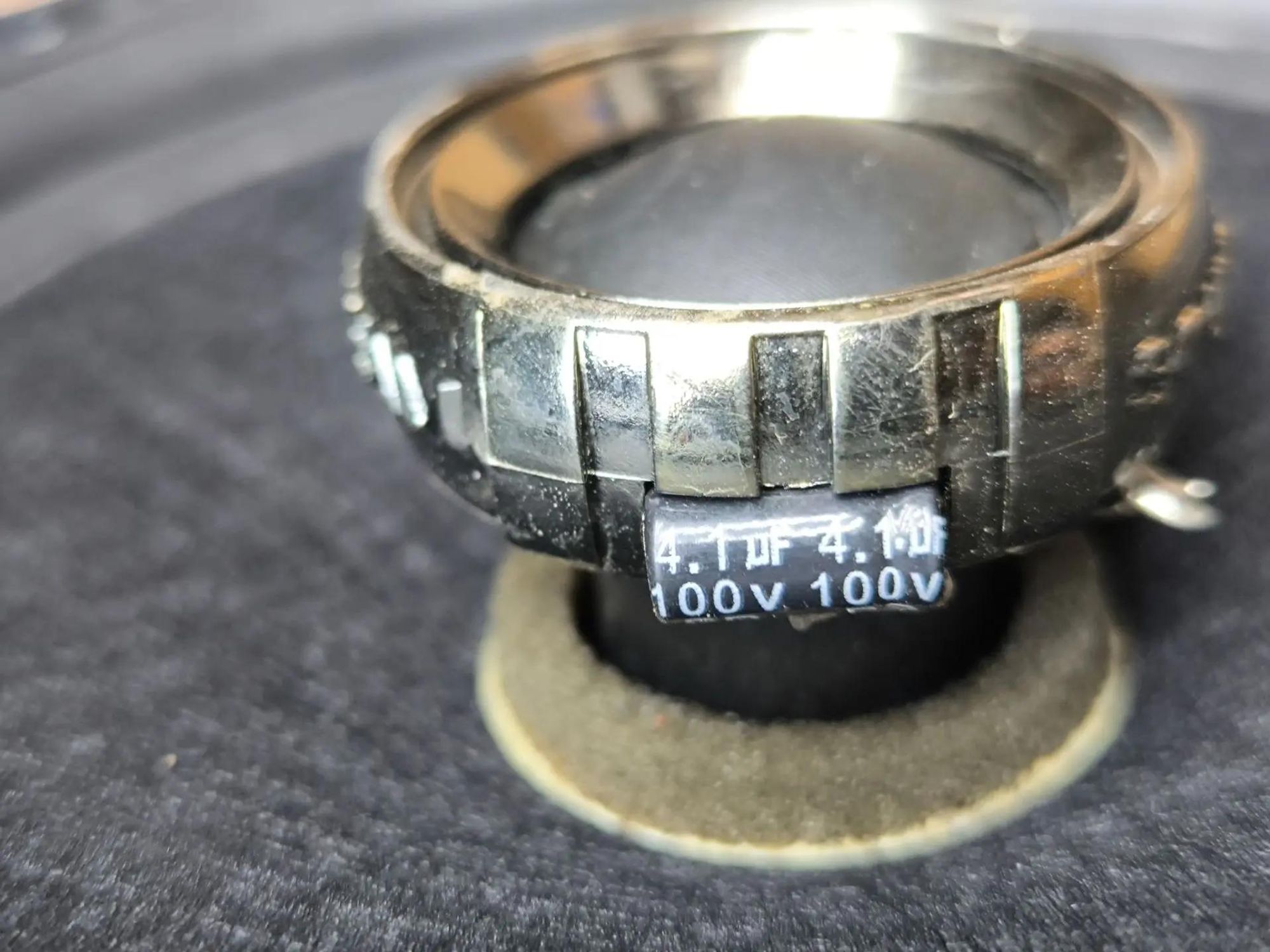 https://ycs.partsauto.market/partsauto-images/thmbs/userImages/d89d66a30f14dbad161fb7a986aa0fe5/part/d022ba3e-d1f8-4b50-9792-d83f7bcfba6e_1785567179461.jpg