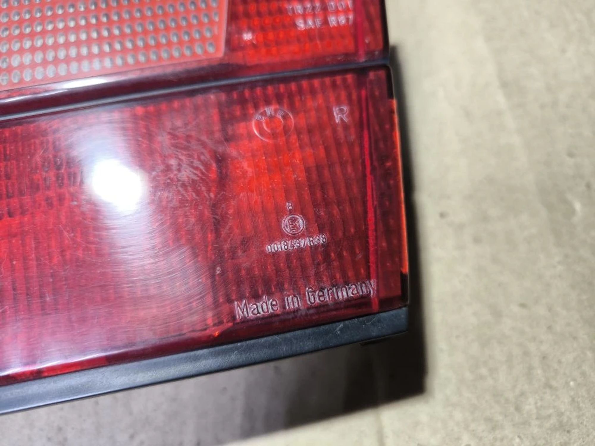 https://ycs.partsauto.market/partsauto-images/thmbs/userImages/d89d66a30f14dbad161fb7a986aa0fe5/part/d031f2f5-95f5-4fd9-998a-bf763a6f8cdc_1780571962858.jpg