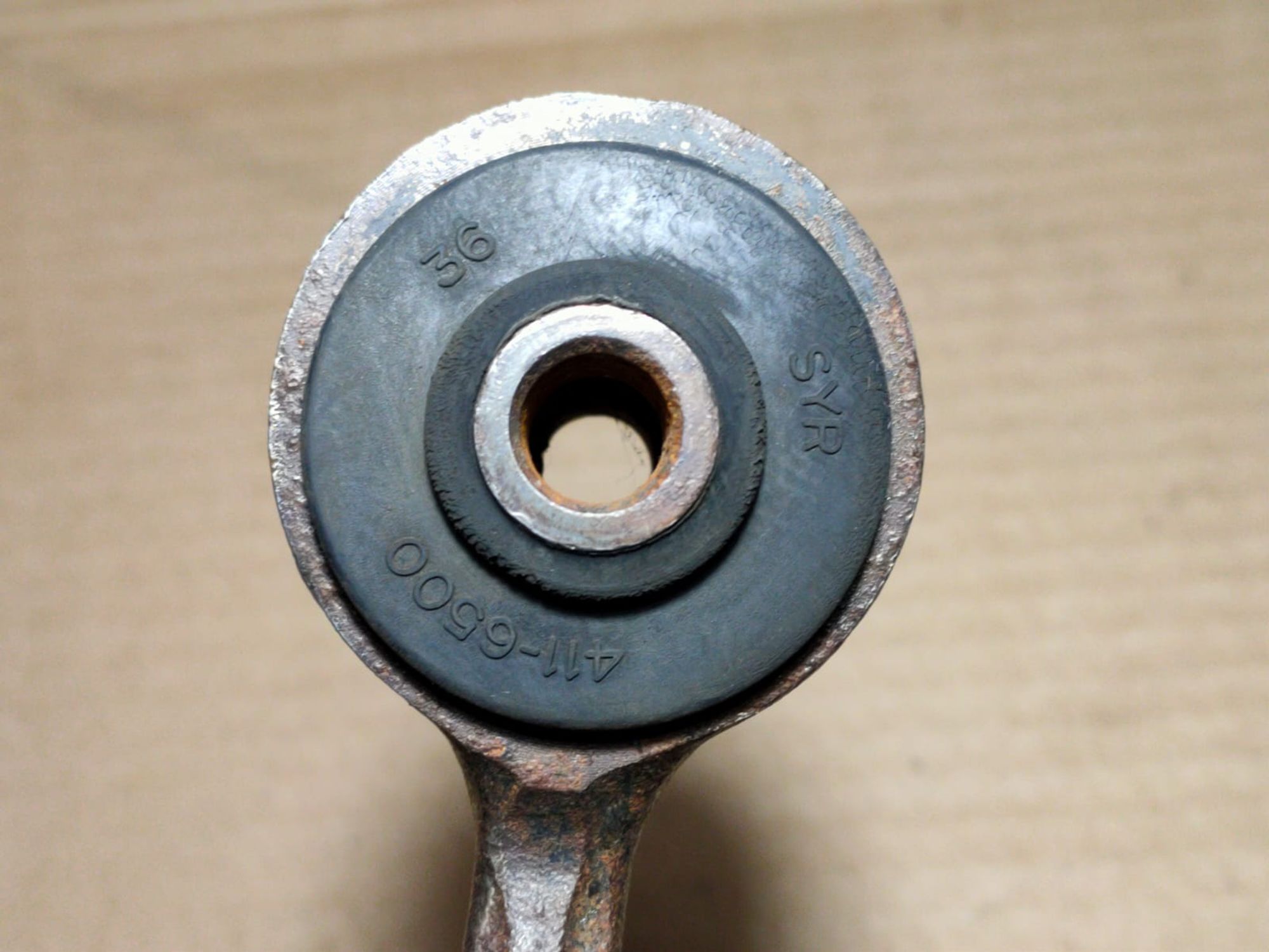 https://ycs.partsauto.market/partsauto-images/thmbs/userImages/d89d66a30f14dbad161fb7a986aa0fe5/part/d0fbccb0-f5da-44f2-8698-117b72b98ba4_1729662228380.jpg