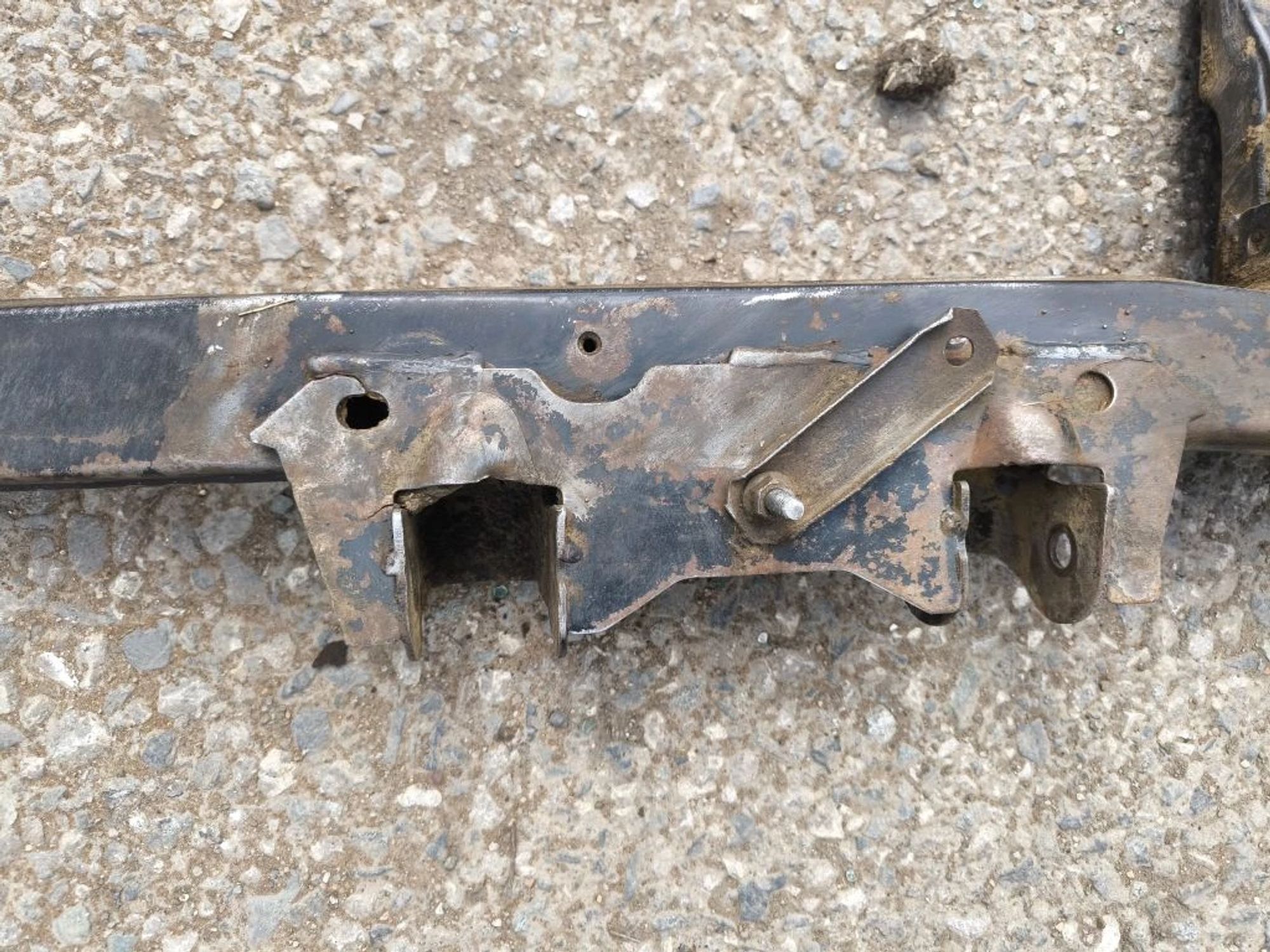 https://ycs.partsauto.market/partsauto-images/thmbs/userImages/d89d66a30f14dbad161fb7a986aa0fe5/part/d23b5963-1402-4a42-81d1-78d28f013d93_1780408998505.jpg