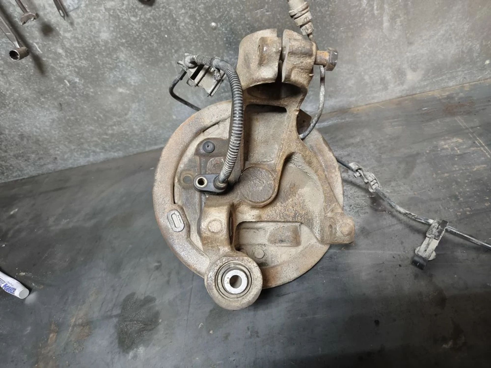 https://ycs.partsauto.market/partsauto-images/thmbs/userImages/d89d66a30f14dbad161fb7a986aa0fe5/part/d278bbc9-65e5-4037-9dbe-2e6675dc635a_1776840283052.jpg