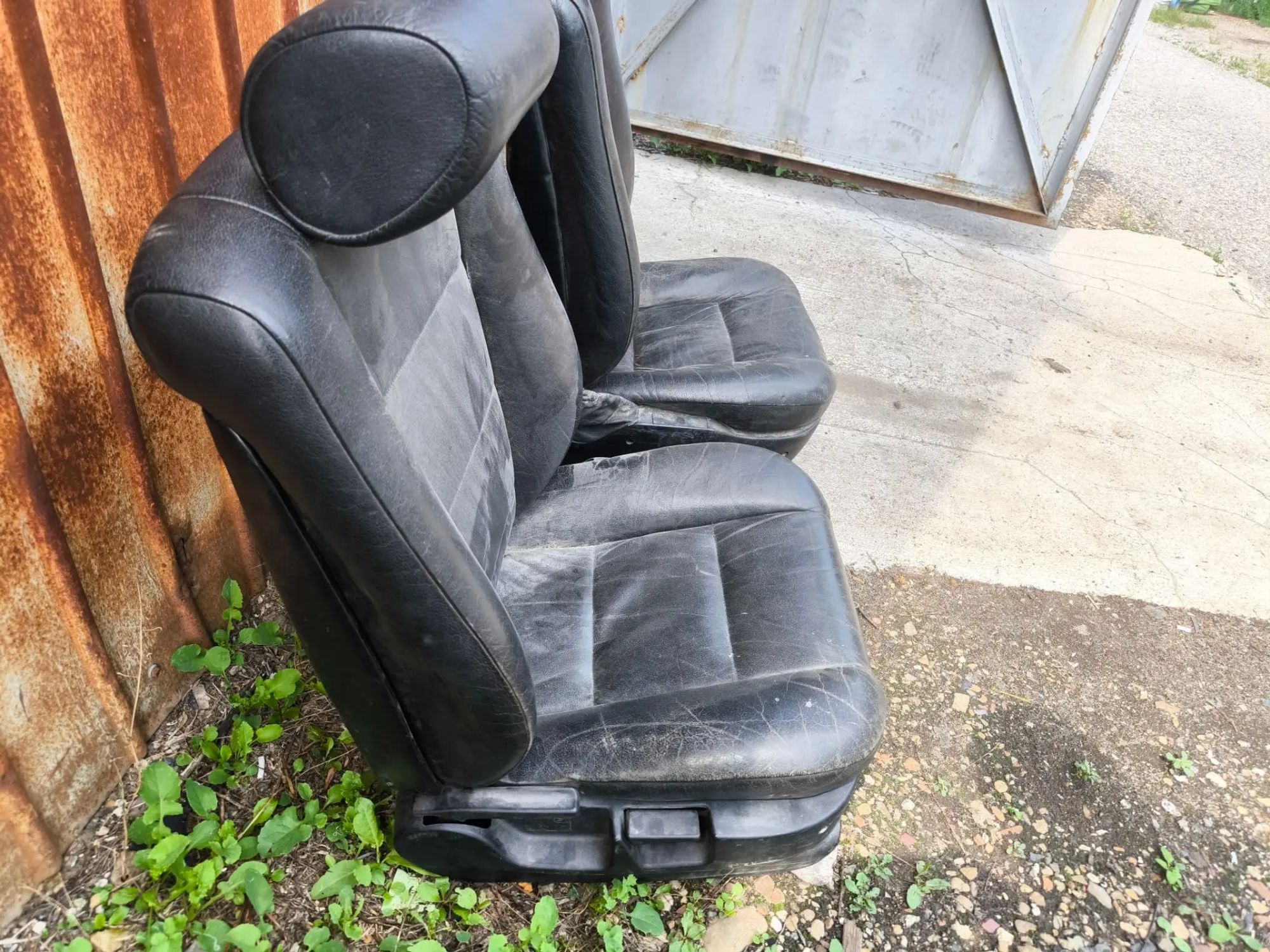 https://ycs.partsauto.market/partsauto-images/thmbs/userImages/d89d66a30f14dbad161fb7a986aa0fe5/part/d3dbe021-7377-4c5c-a320-973b8b9bf9df_1784298501692.jpg