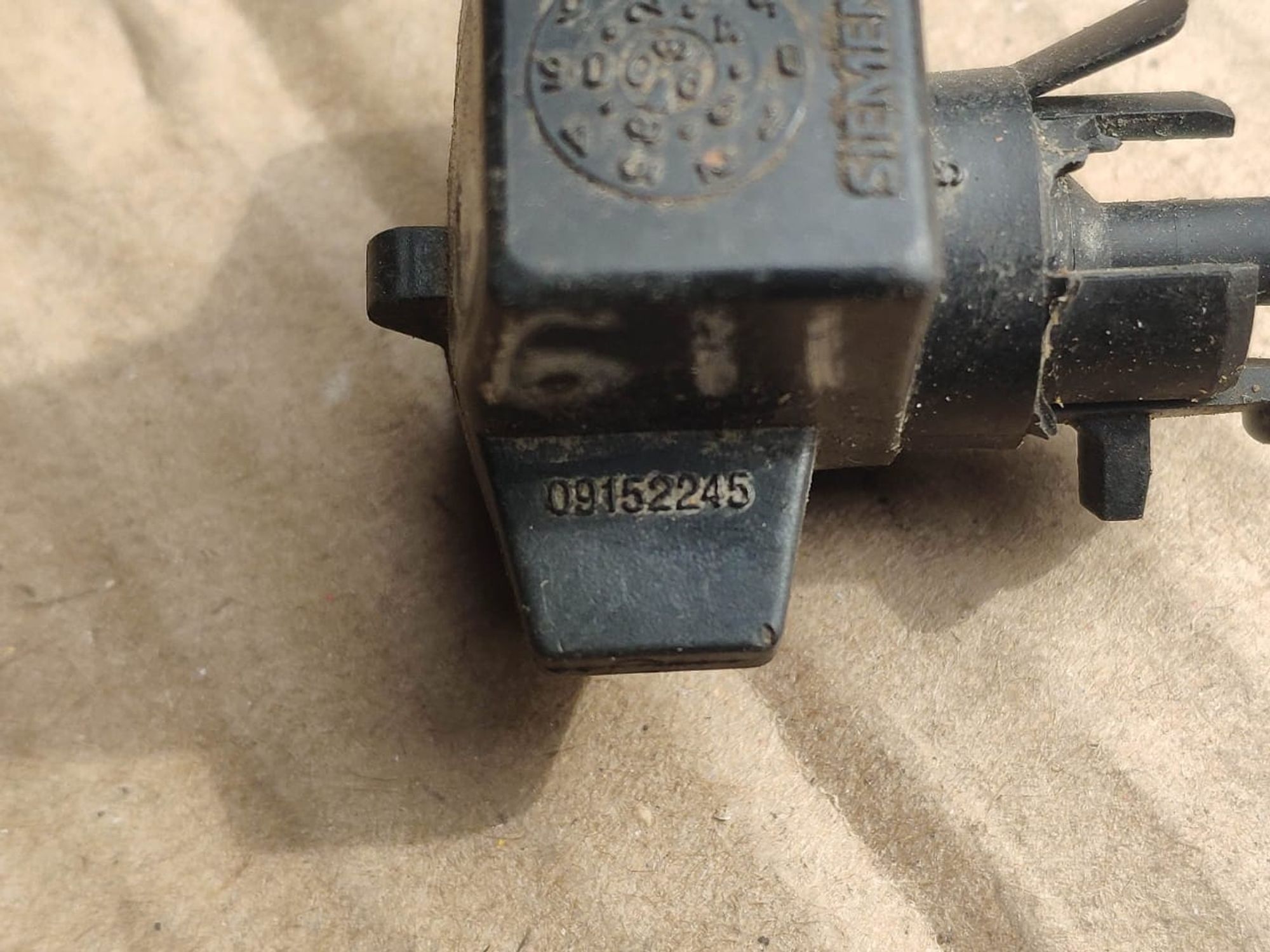 https://ycs.partsauto.market/partsauto-images/thmbs/userImages/d89d66a30f14dbad161fb7a986aa0fe5/part/d40e8d86-e840-4adb-8f4d-37bb760e1572_1716960447678.jpg
