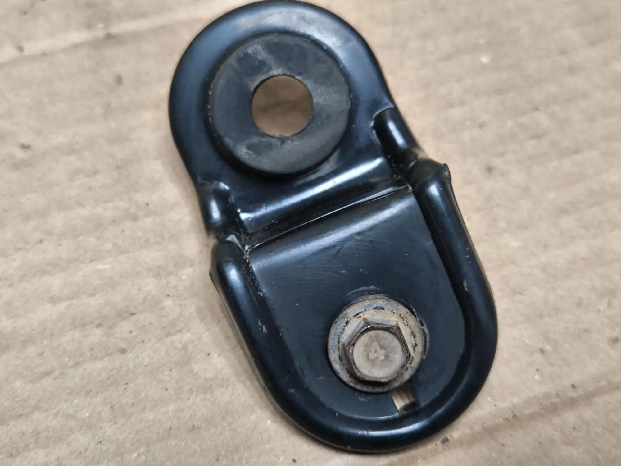 https://ycs.partsauto.market/partsauto-images/thmbs/userImages/d89d66a30f14dbad161fb7a986aa0fe5/part/d44f7d4f-fe56-4dba-b9ea-ca98e1254cf1_1785566205269.jpg