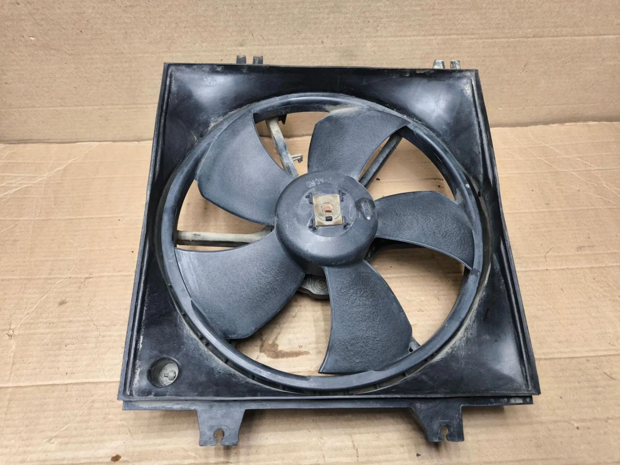 https://ycs.partsauto.market/partsauto-images/thmbs/userImages/d89d66a30f14dbad161fb7a986aa0fe5/part/d478c9d8-8ffb-49da-acec-d3ff76951886_1786941645062.jpg