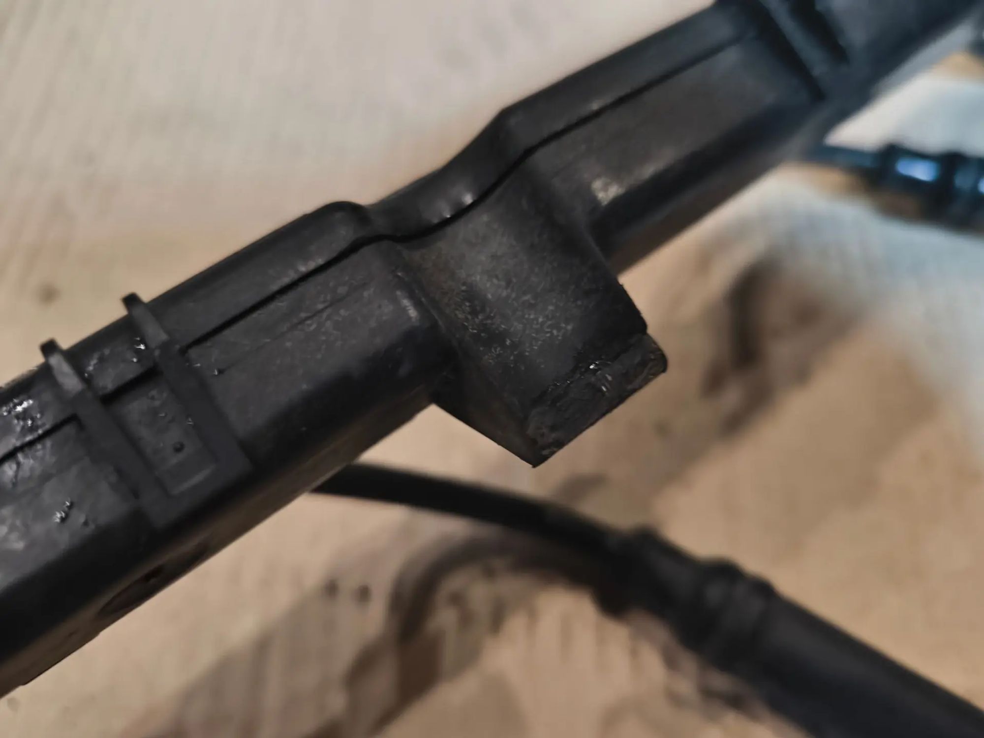https://ycs.partsauto.market/partsauto-images/thmbs/userImages/d89d66a30f14dbad161fb7a986aa0fe5/part/d4974fa5-2738-46df-a497-5b0838134fb9_1781698842126.jpg