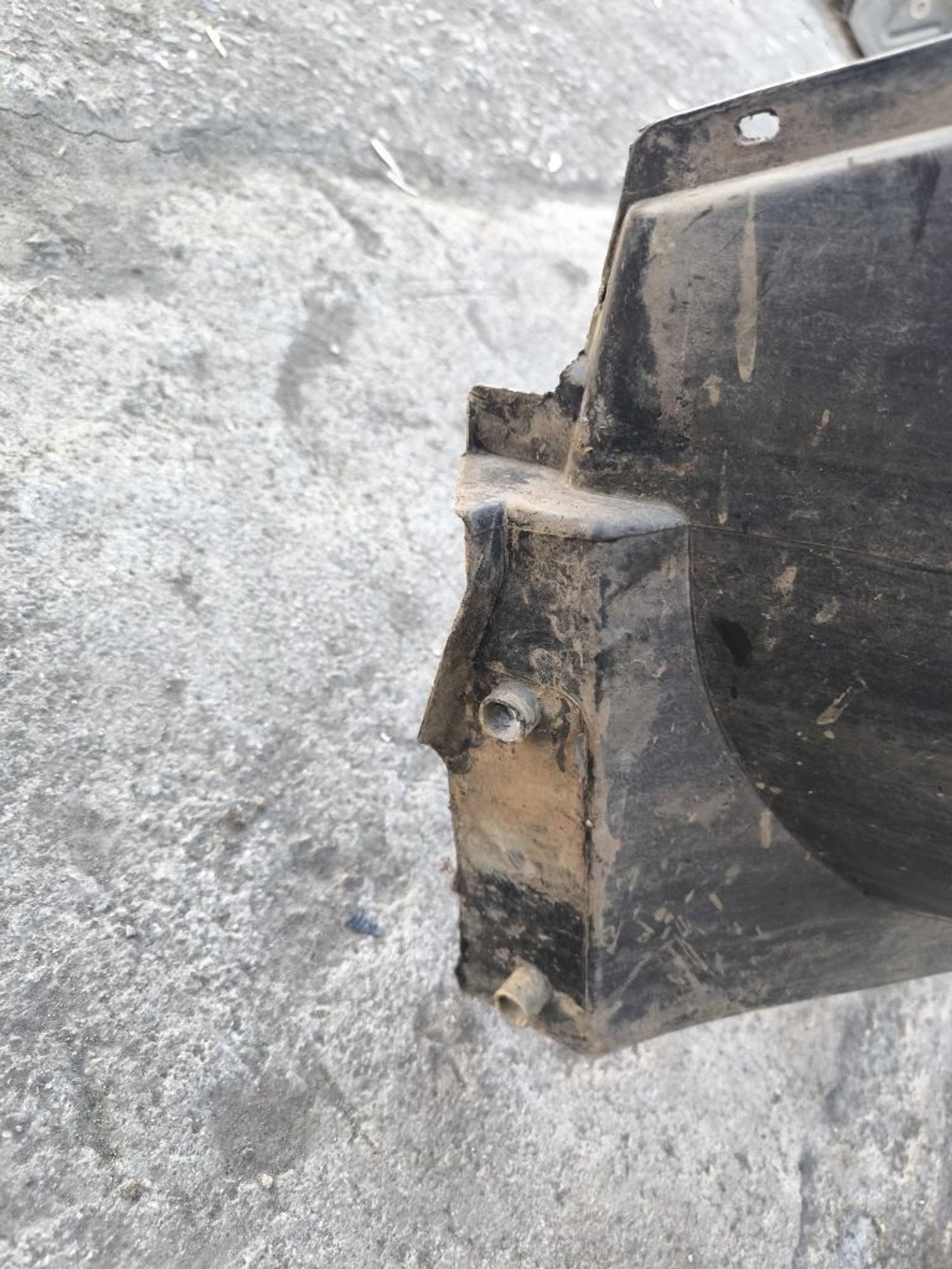 https://ycs.partsauto.market/partsauto-images/thmbs/userImages/d89d66a30f14dbad161fb7a986aa0fe5/part/d50c89e9-f542-4559-bd41-d60a5d483ea3_1776405091461.jpg
