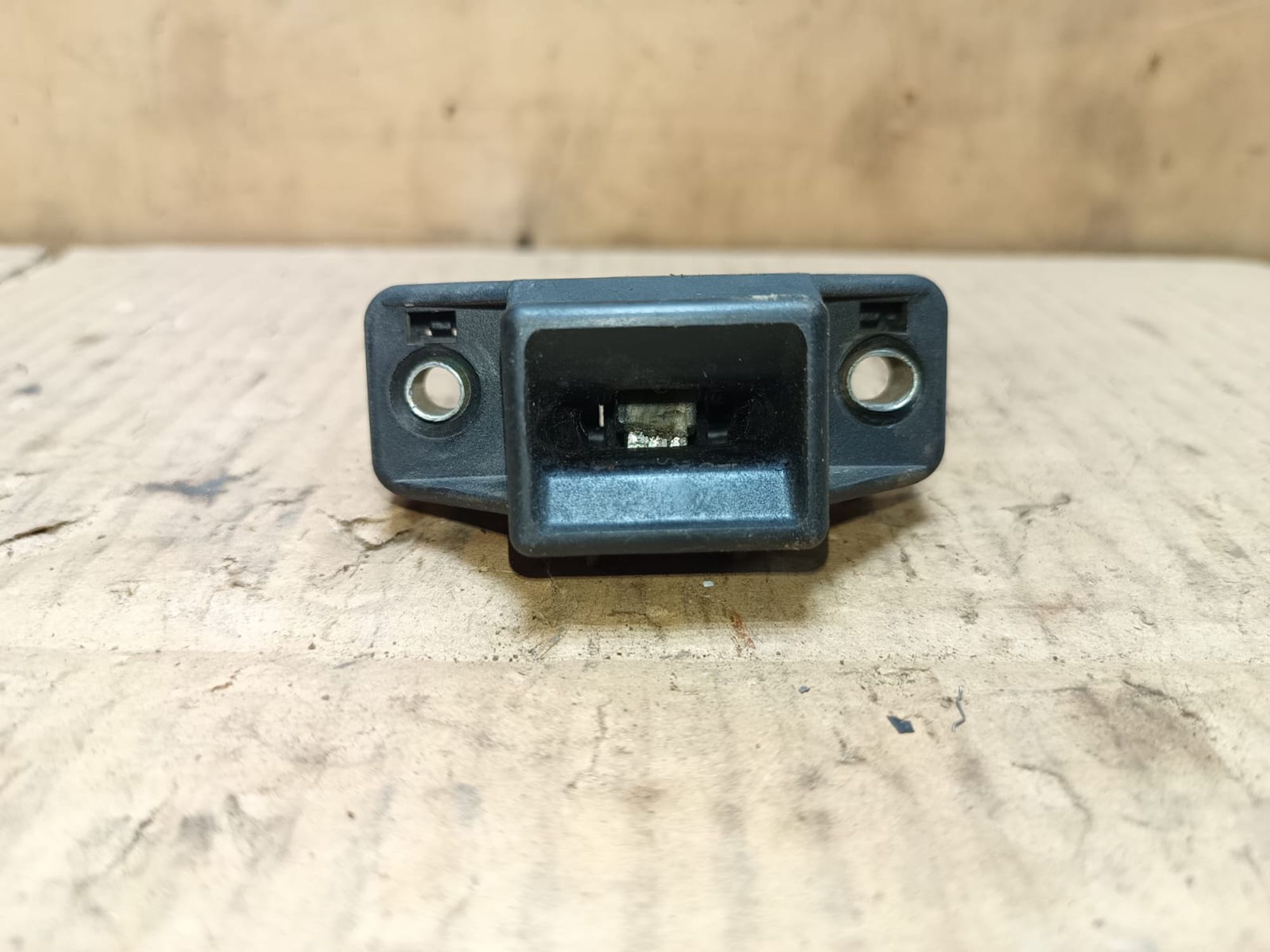 https://ycs.partsauto.market/partsauto-images/thmbs/userImages/d89d66a30f14dbad161fb7a986aa0fe5/part/d50dc732-67e5-4d5d-9711-a7a67bf81031_1739513754109.jpg