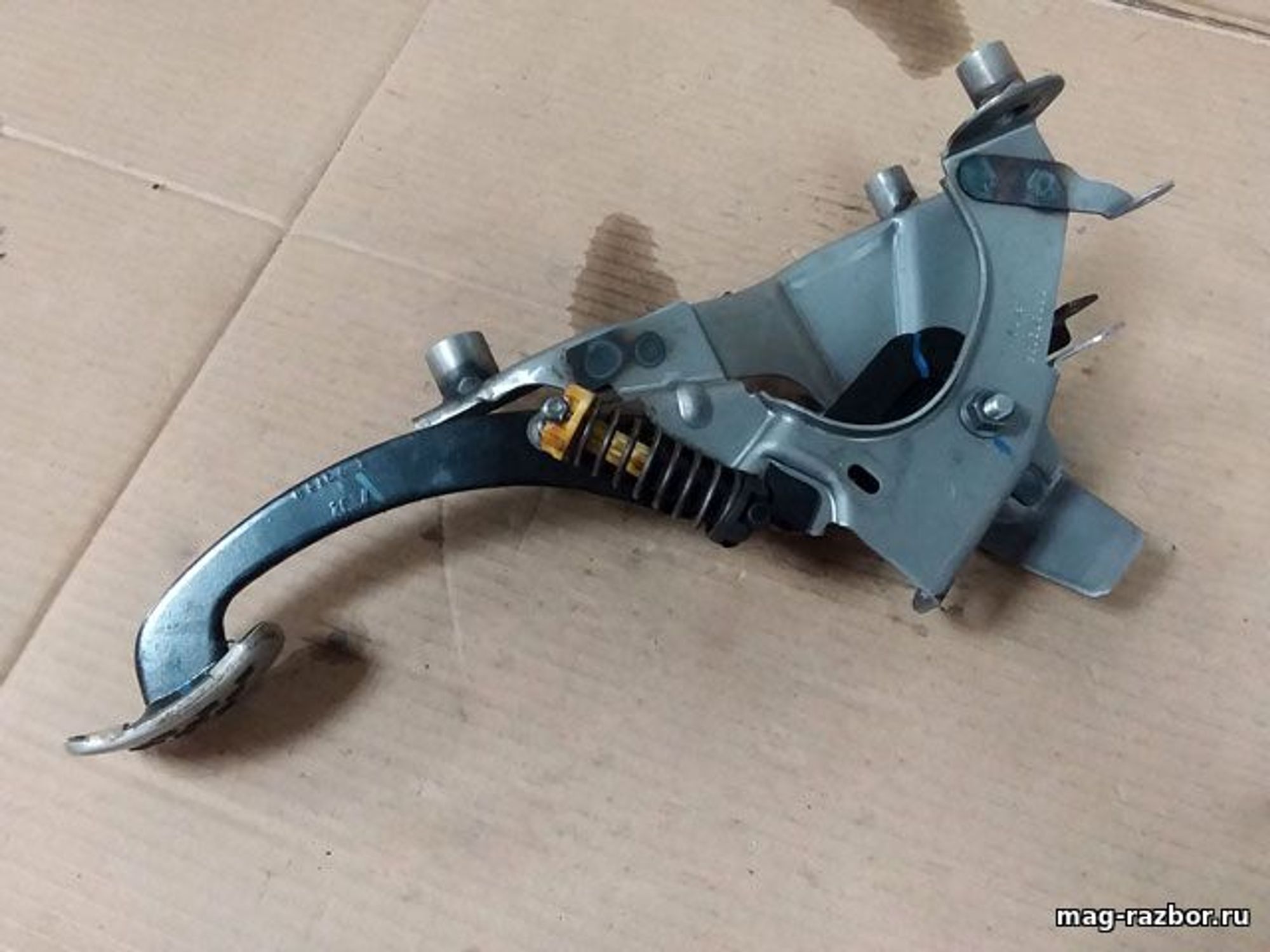 https://ycs.partsauto.market/partsauto-images/thmbs/userImages/d89d66a30f14dbad161fb7a986aa0fe5/part/d639898c-3412-41aa-bcbf-727a6cf15632_1720076131562.jpg