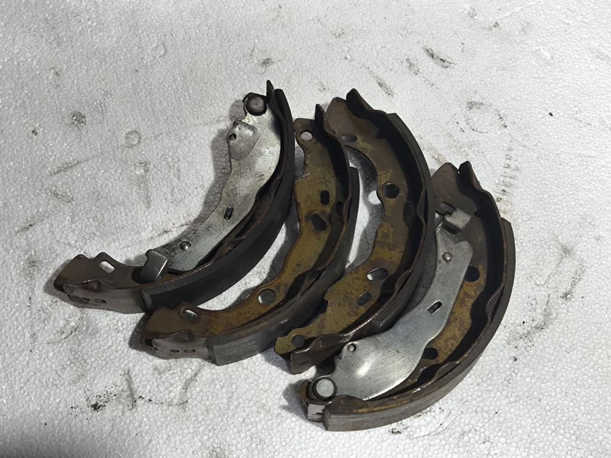 https://ycs.partsauto.market/partsauto-images/thmbs/userImages/d89d66a30f14dbad161fb7a986aa0fe5/part/d63ef128-728e-4313-a246-cb0e1625bdac_1780495792672.jpg
