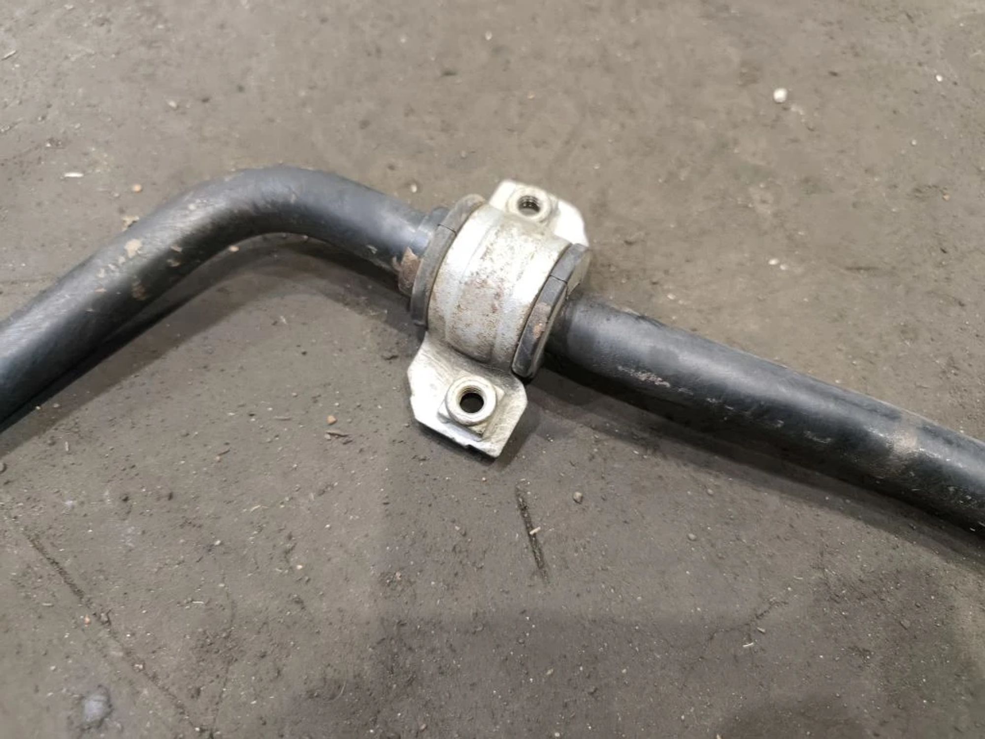 https://ycs.partsauto.market/partsauto-images/thmbs/userImages/d89d66a30f14dbad161fb7a986aa0fe5/part/d64347dd-9fea-4d5a-b808-0a04121c7f1e_1776680382066.jpg
