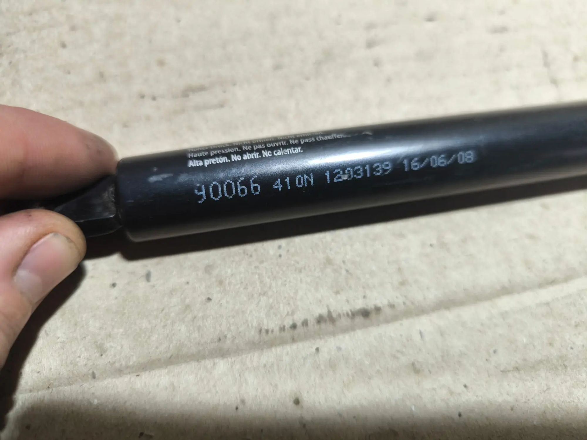 https://ycs.partsauto.market/partsauto-images/thmbs/userImages/d89d66a30f14dbad161fb7a986aa0fe5/part/d6c3bbdb-8de8-4103-8464-e376418b2367_1783000171434.jpg