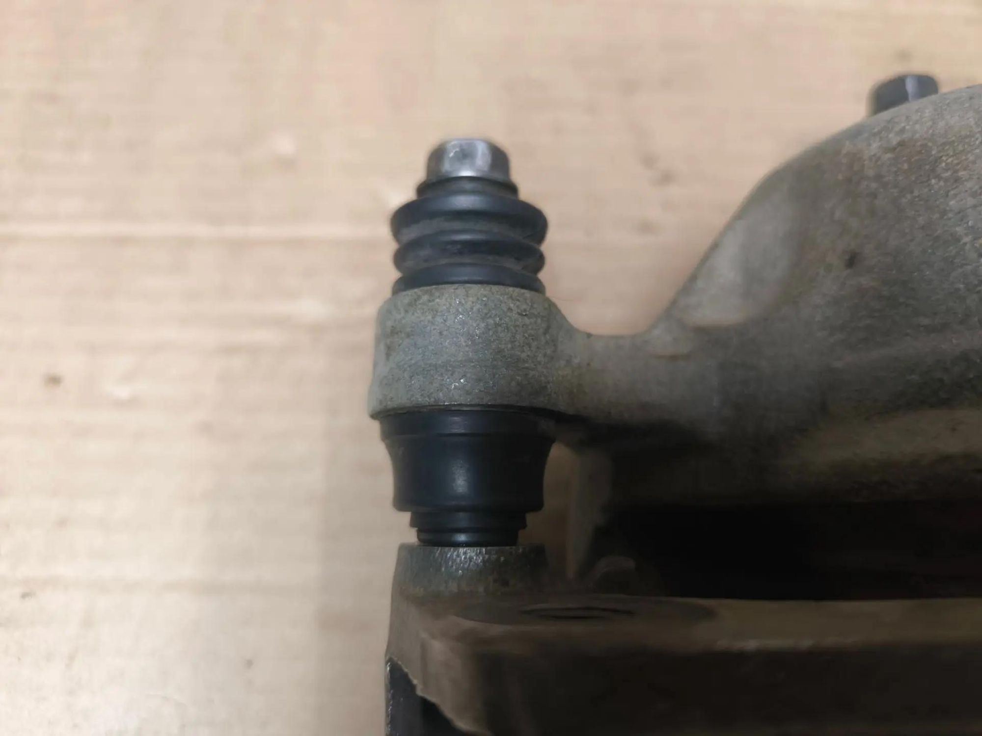 https://ycs.partsauto.market/partsauto-images/thmbs/userImages/d89d66a30f14dbad161fb7a986aa0fe5/part/d792c77a-8f43-4690-8915-1a66d46b9e4c_1786424213610.jpg